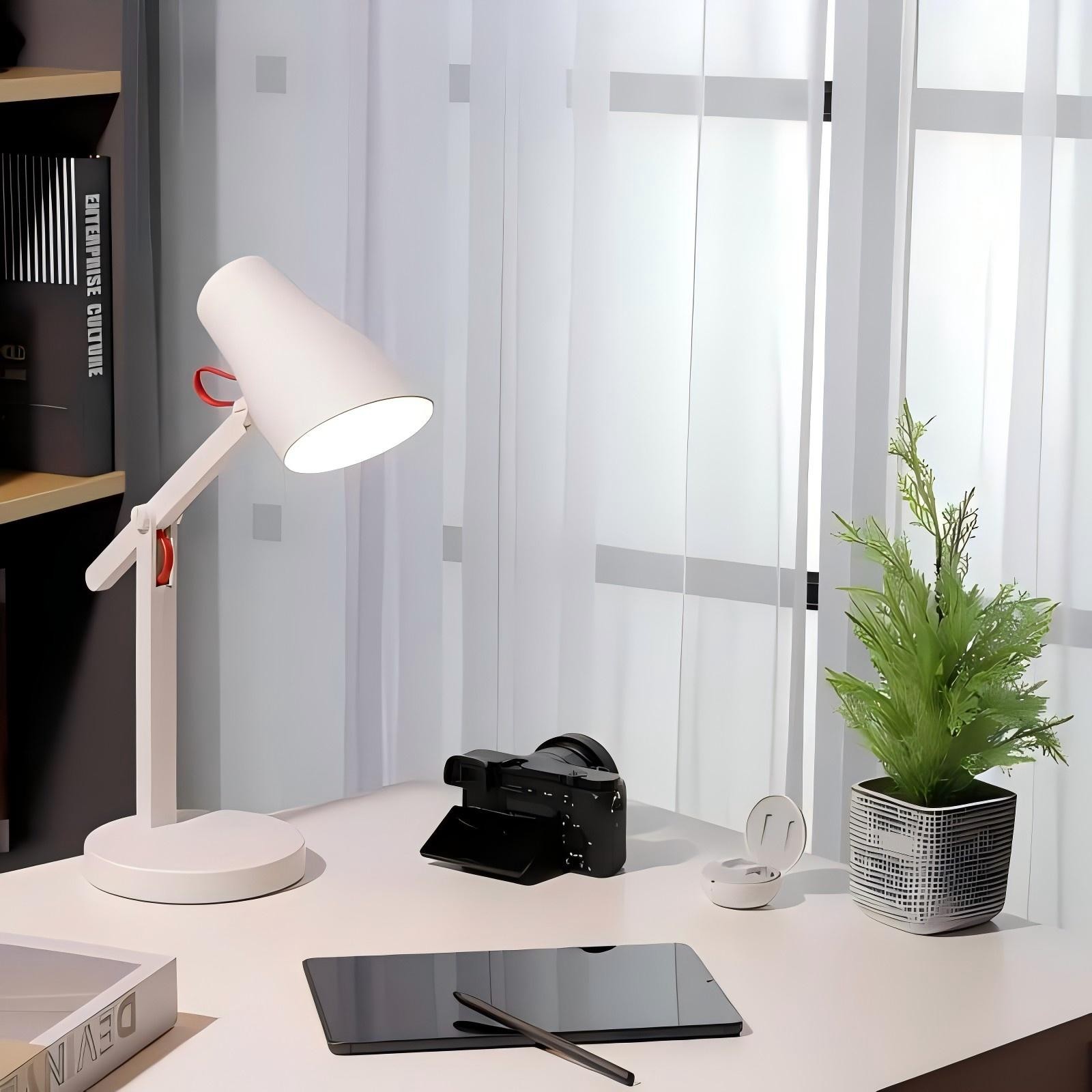 Moderne Draaibare Desktop Emmer Tafellamp HL311