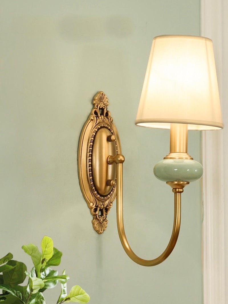 Klassieke wandlamp met stoffen kap - keramische wandlamp voor hal of slaapkamer HL1805