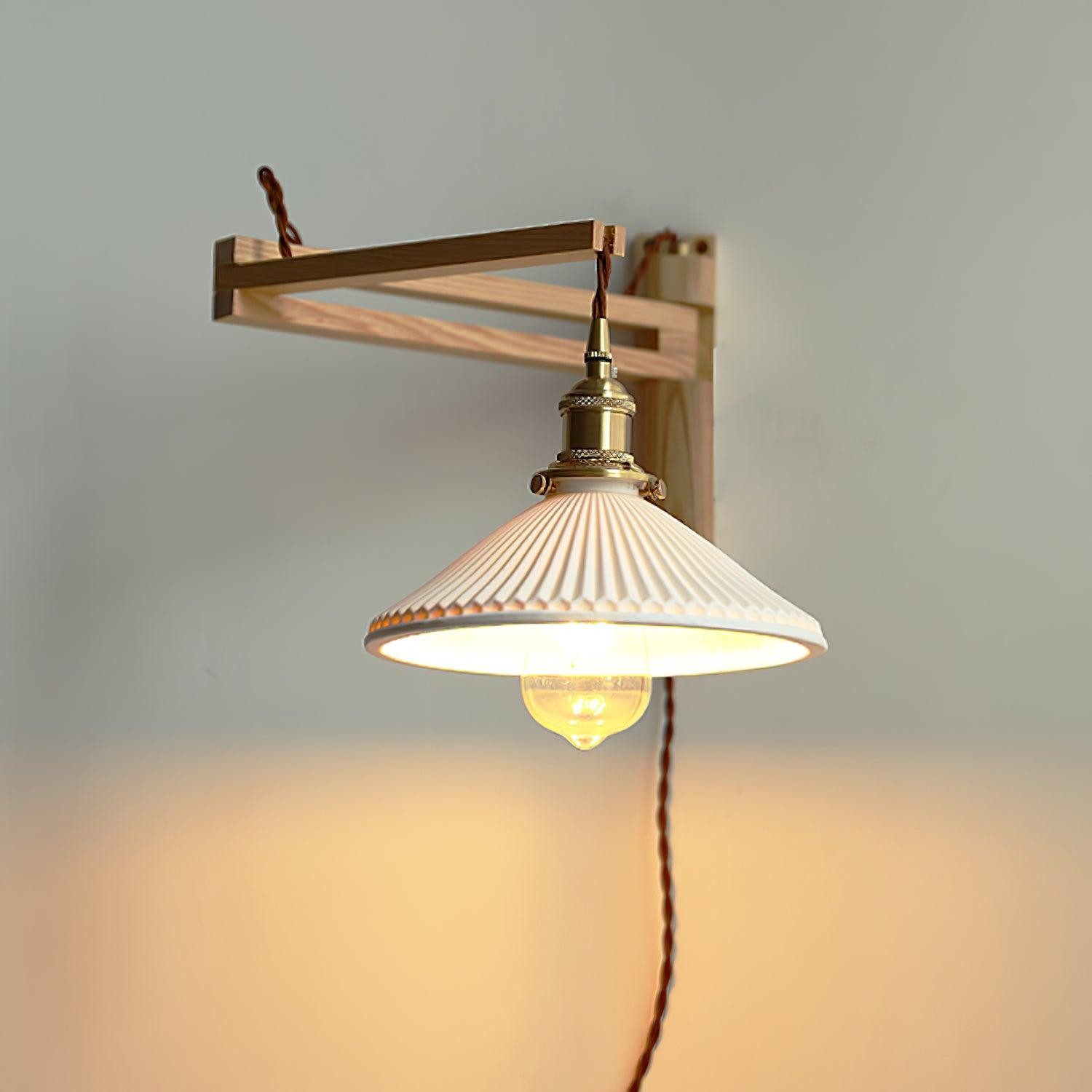 Walnoot Taps Toelopende Geribbelde Keramische Zwenkarm Wandlamp HL1077