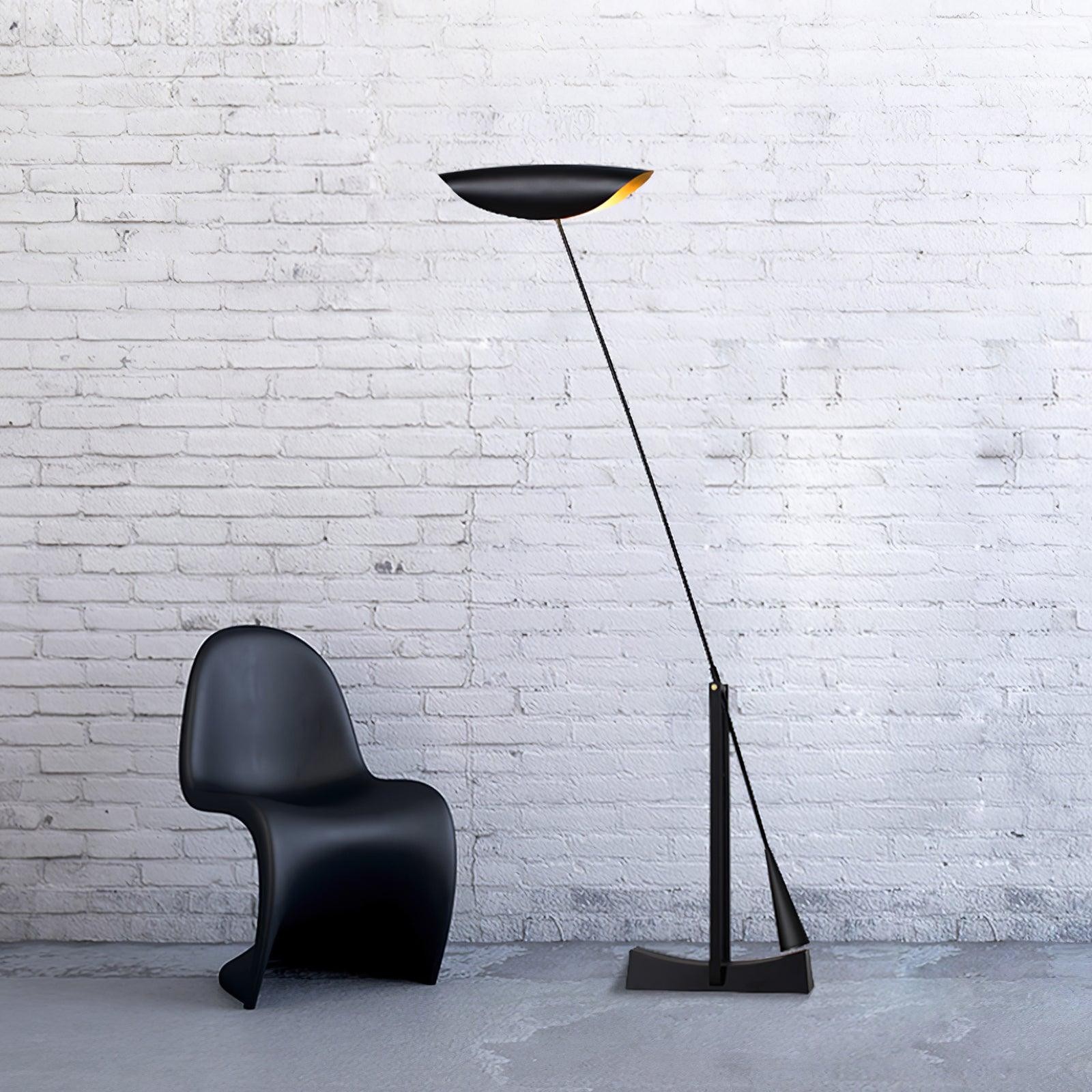 Nordic Creative Inclined Metalen Vloerlamp HL823