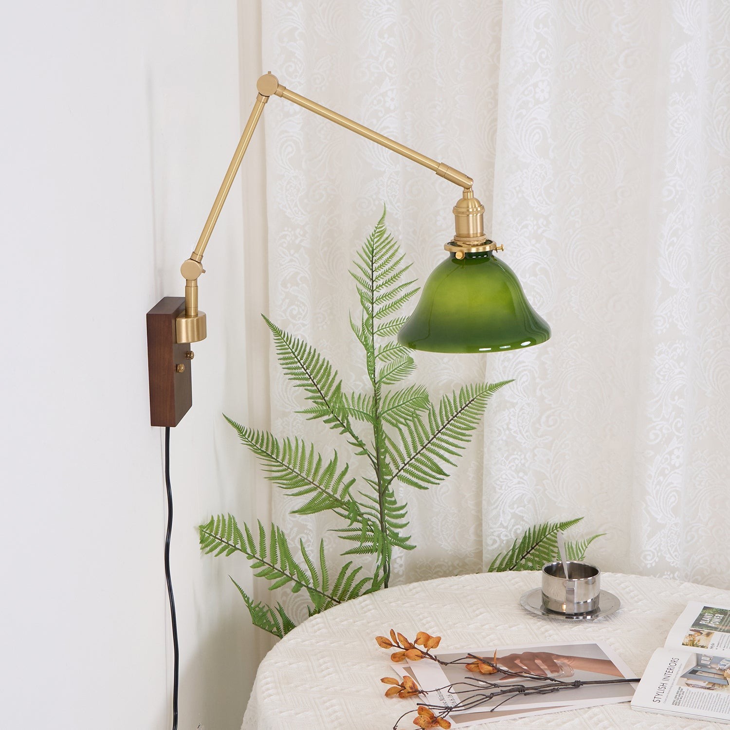 Banker Swing Arm Plug In Wandlamp HL369