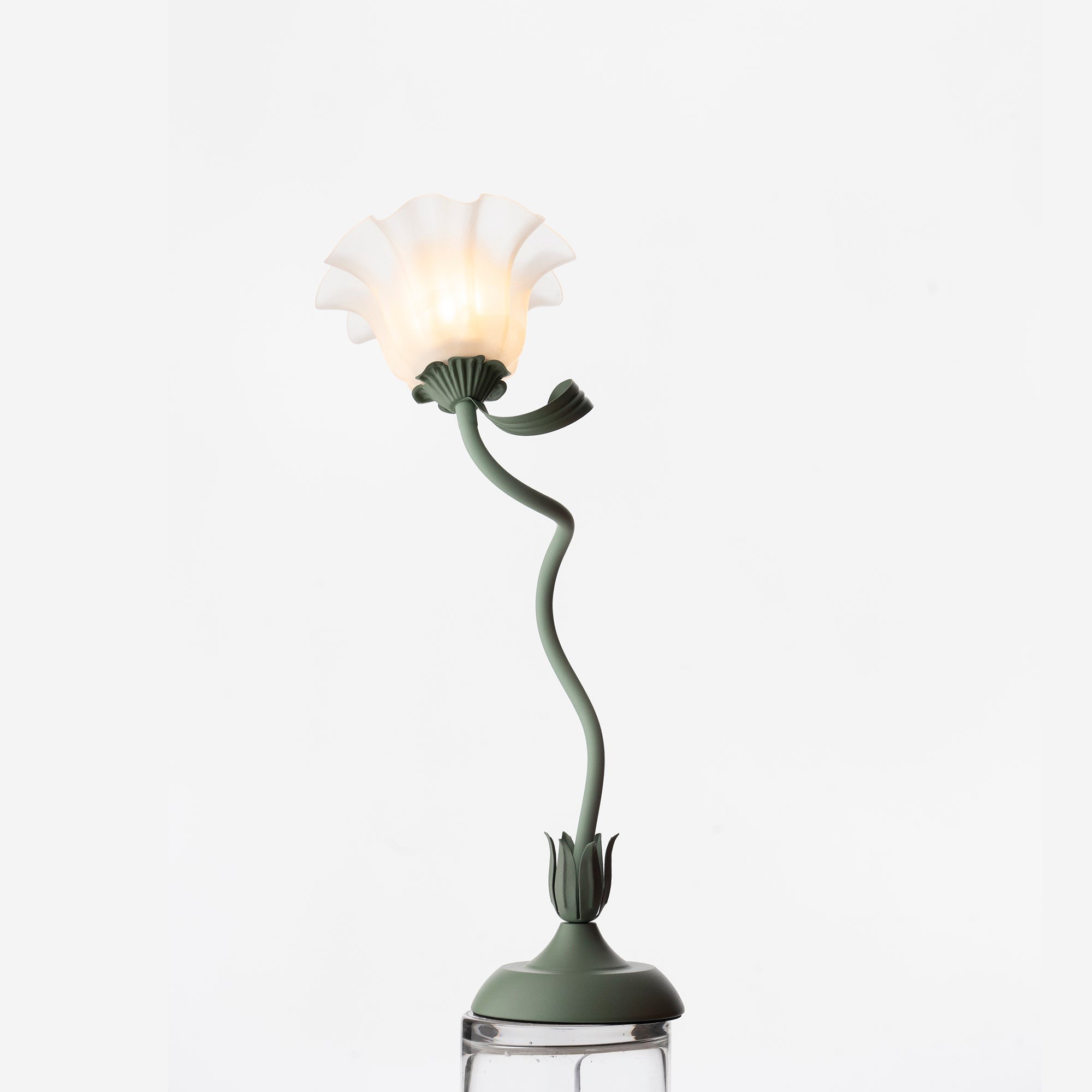 Nordic Lily Flower Tafellamp HL83