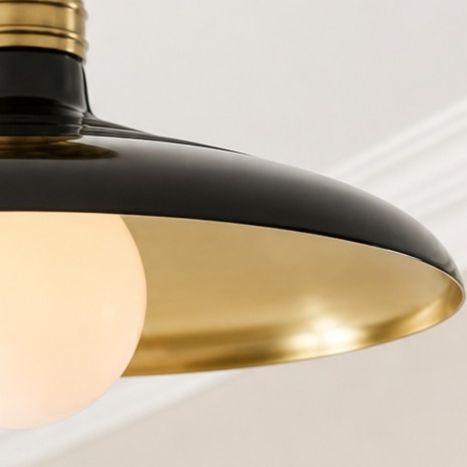 Forvara Farmhouse Metalen Plafondlamp - Zwart of Wit Plafondlamp HL1550