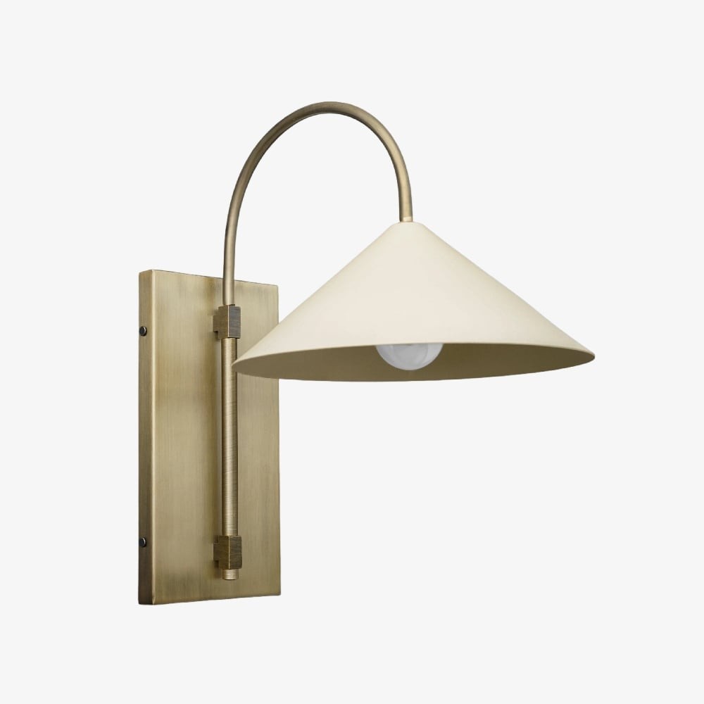 Conique Metalen Minimalistische Wandlamp - Sculpturale Messing Booglamp voor Moderne Interieurs HL1762