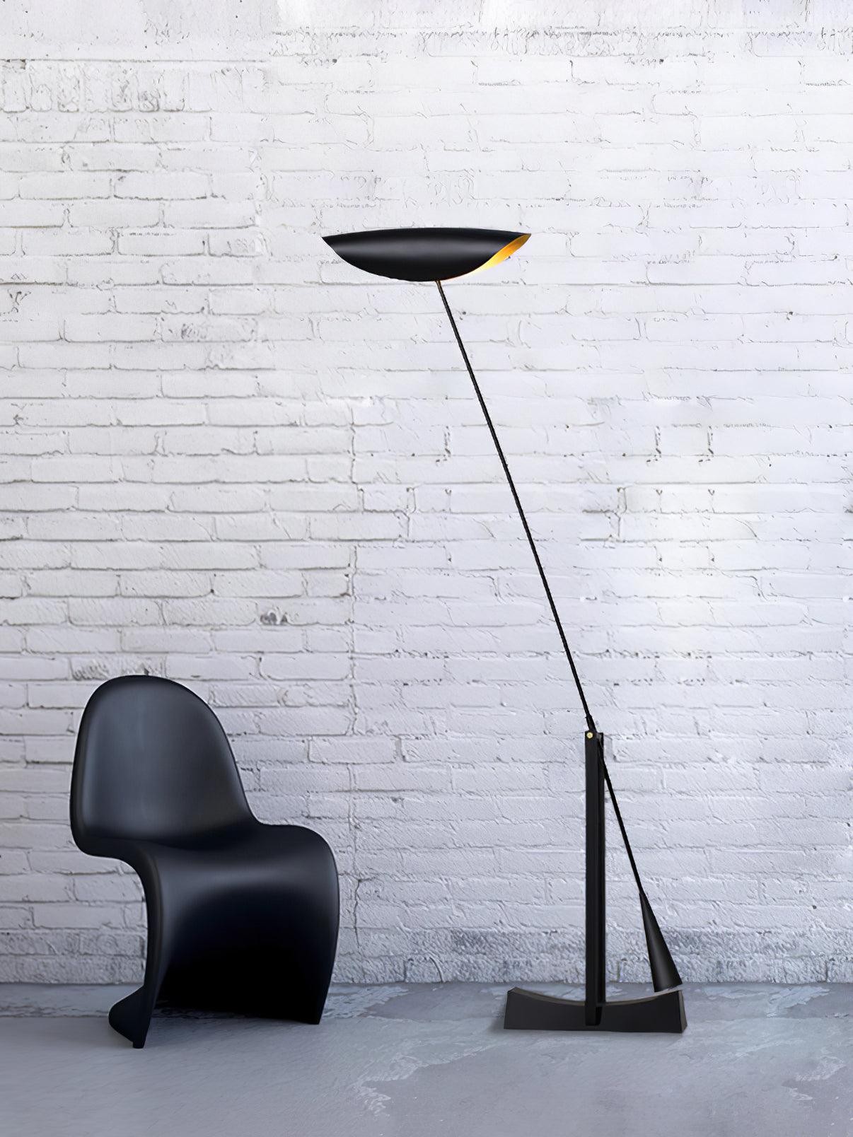 Nordic Creative Inclined Metalen Vloerlamp HL823
