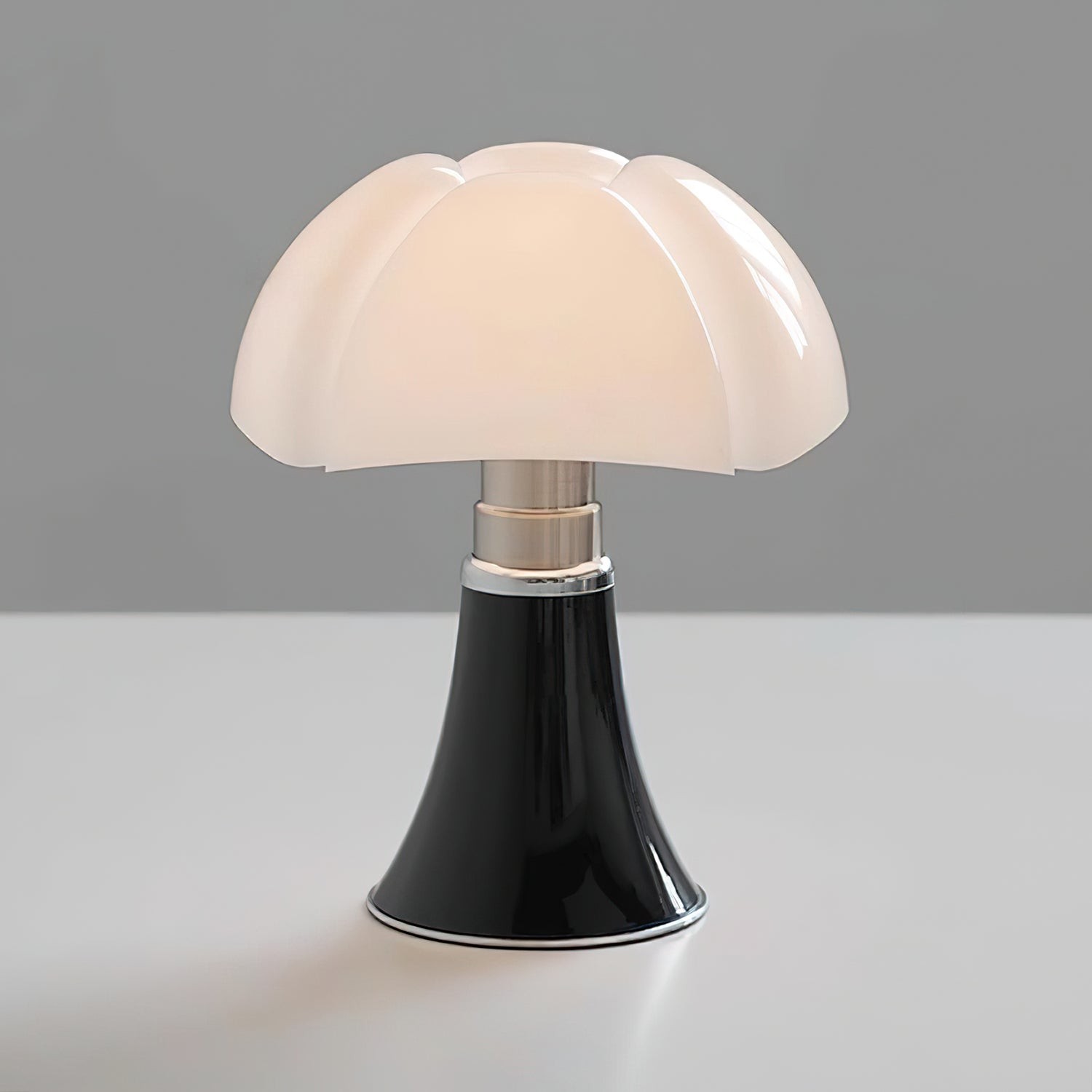 Petalica tafellamp HL2713