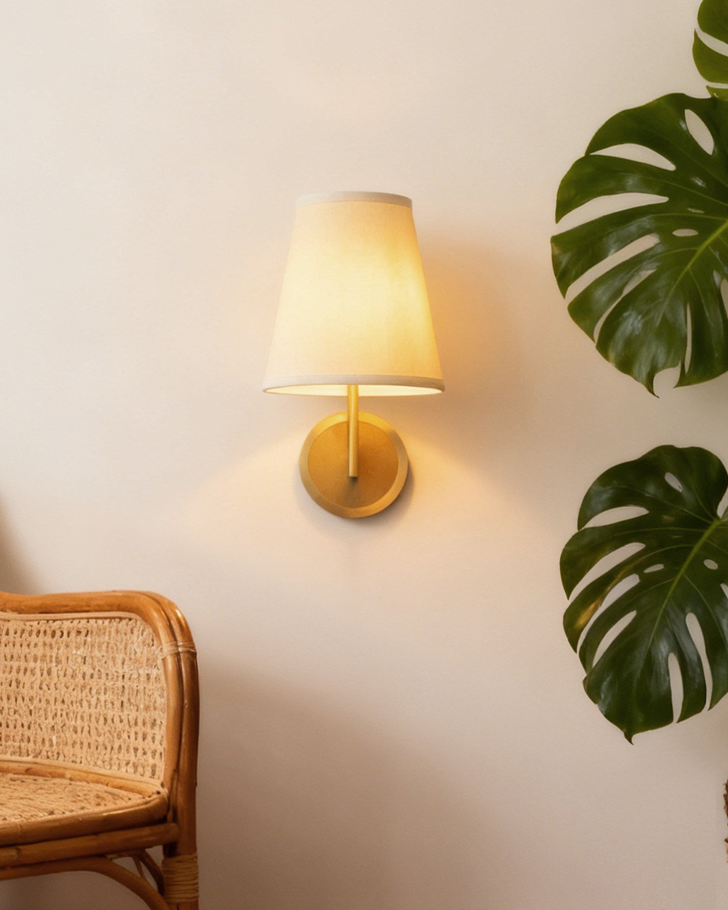 Ethereal wandlamp HL2872