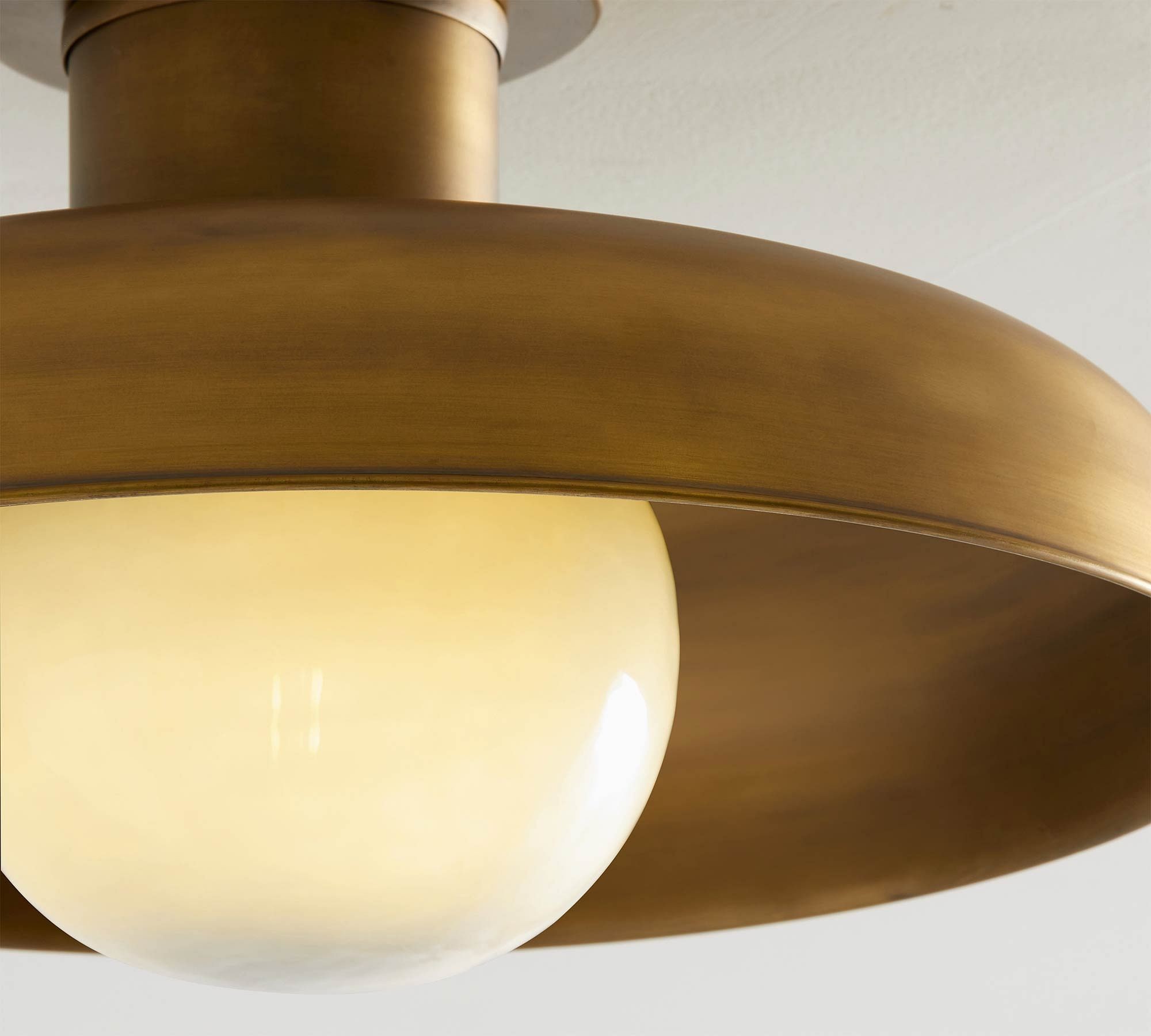 Cadence Semi Flush Plafondlamp HL3175
