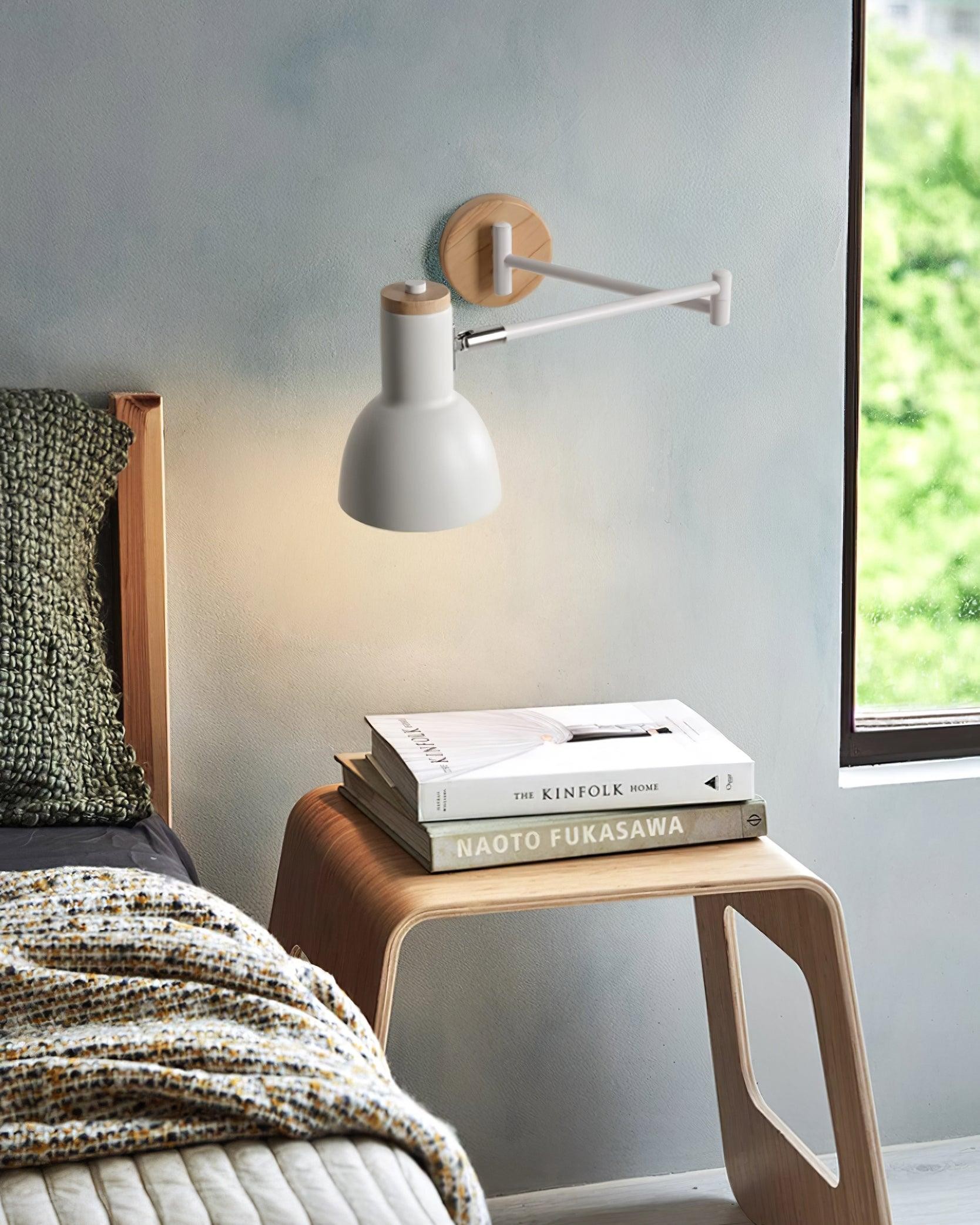 Houten verstelbare wandlamp HL487