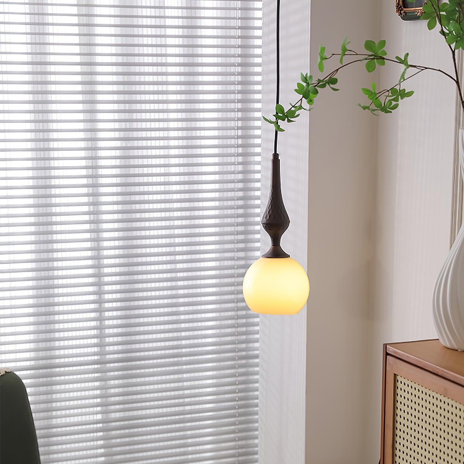 Moderne eenvoudige crèmekleurige gladde kleine hanglamp HL451