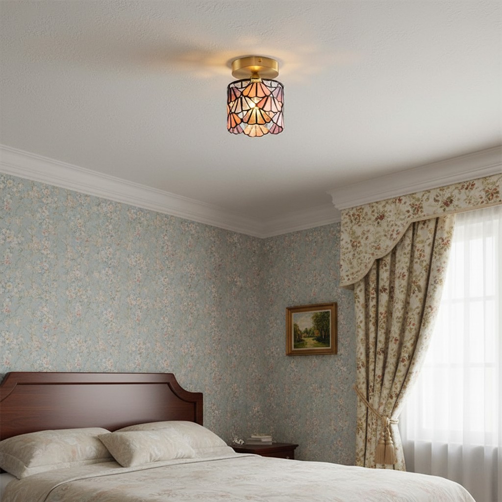 Vintage Tiffany-stijl plafondlamp met glas-in-lood en decoratief patroon voor de woonkamer HL2345
