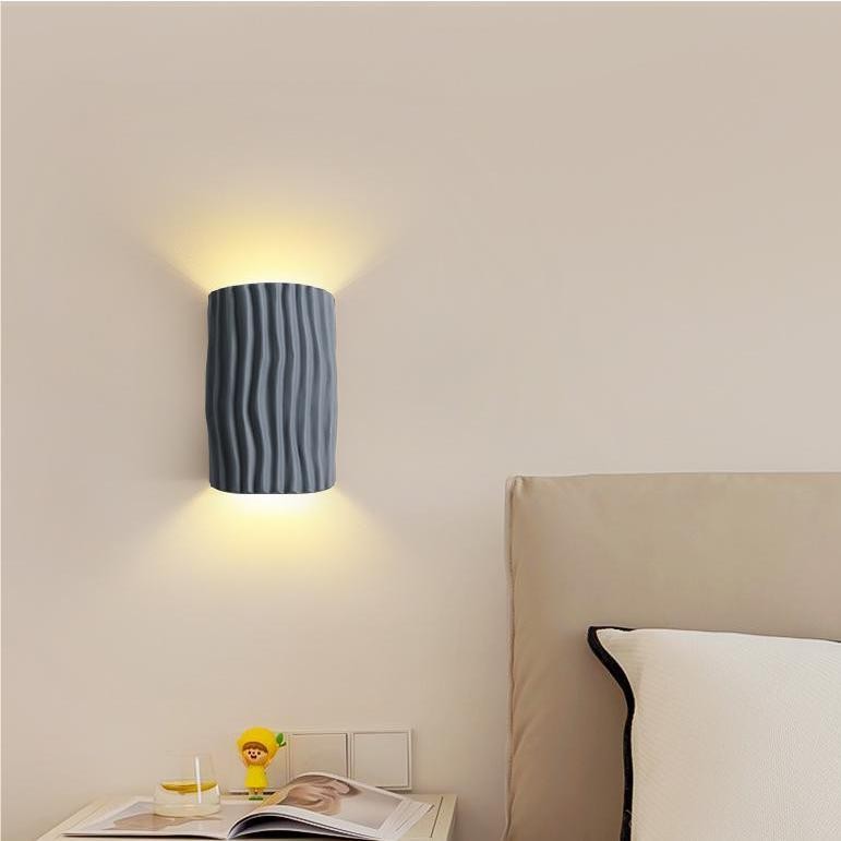 Cilinder geribbelde wandlamp van hars HL224