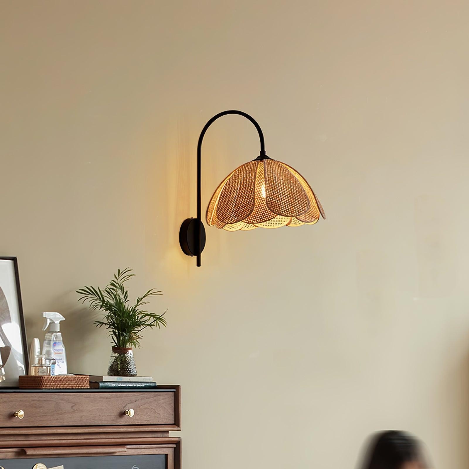 Rotan Bloemblaadje Wandlamp HL795