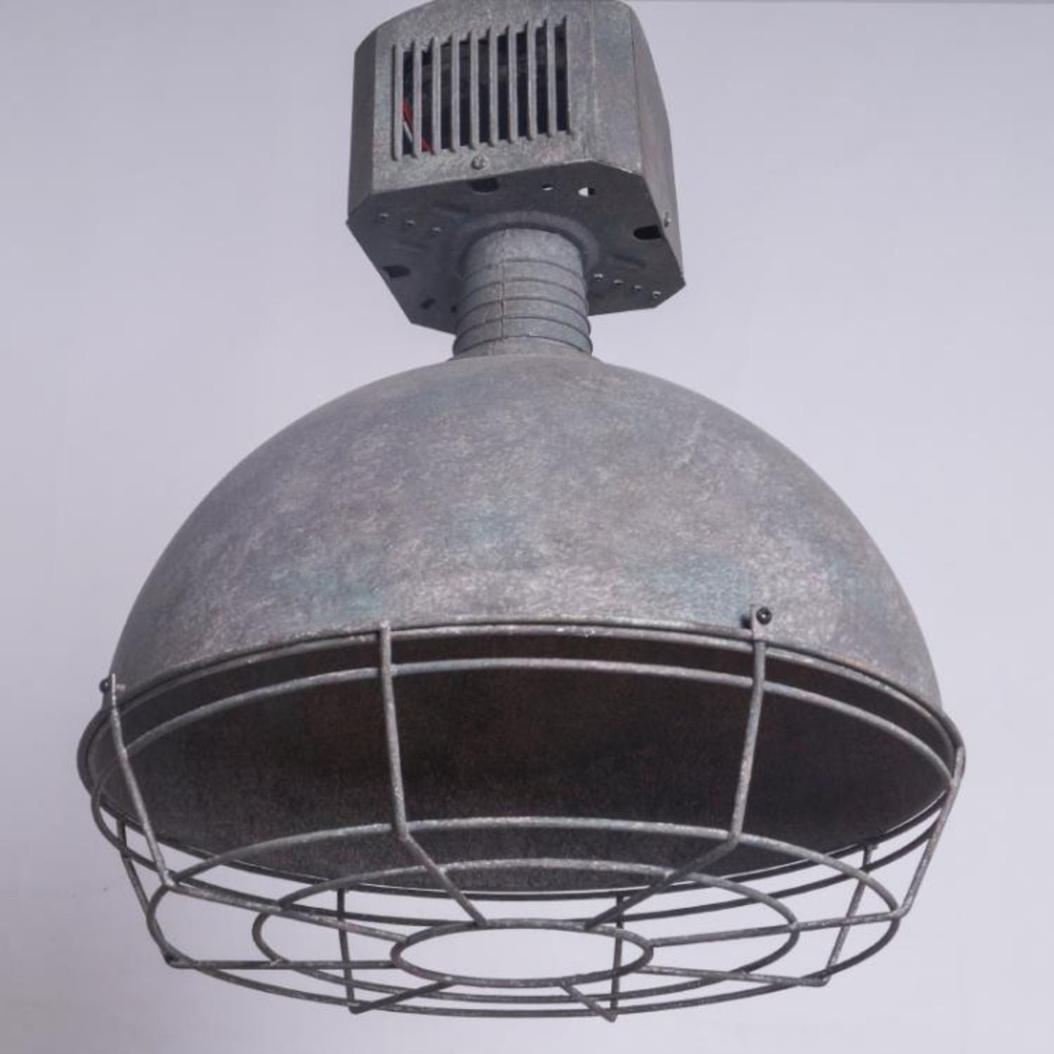 Hanglamp met metalen omhulsel in industriële stijl HL3022