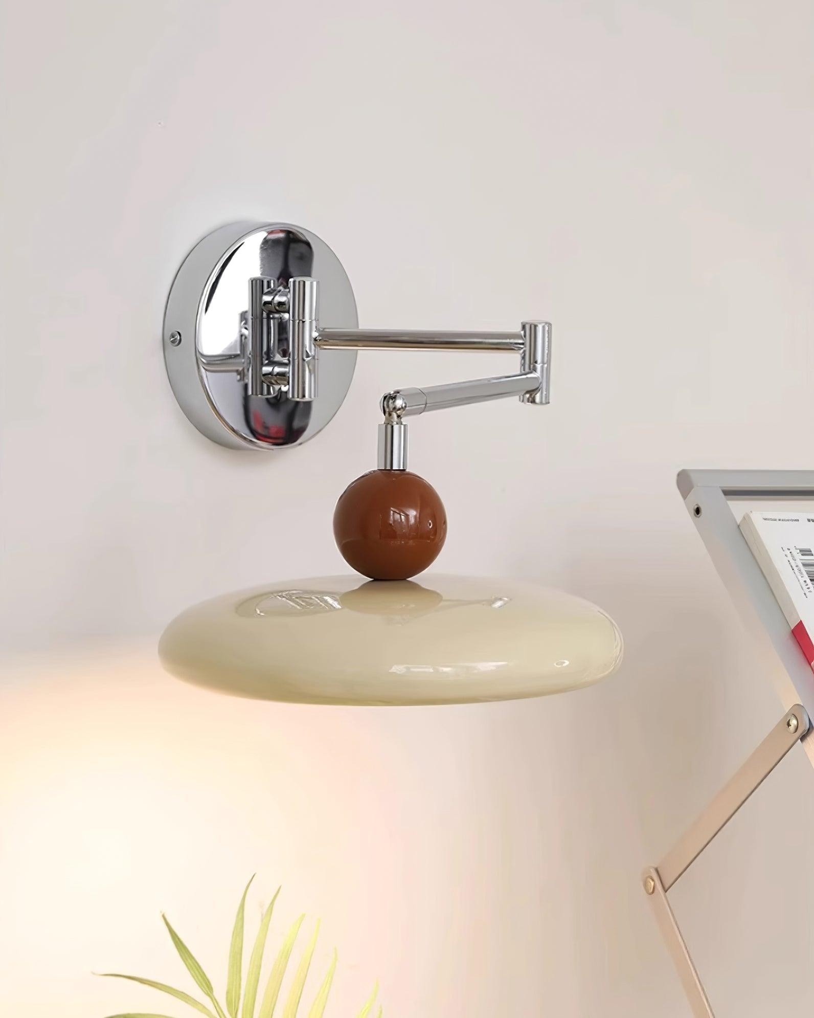 Crèmekleurige verstelbare zwenkarm schijf leeswandlamp HL606