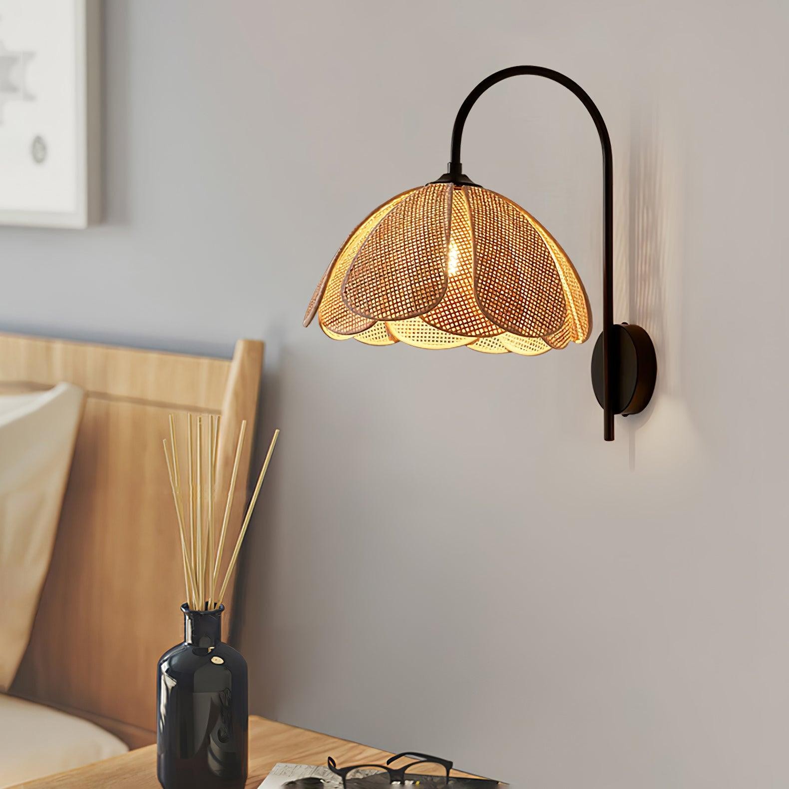 Rotan Bloemblaadje Wandlamp HL795