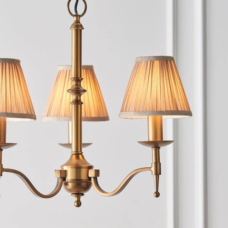 Tela Tijdloze Klassieke Elegante Stanford Kroonluchter met Meerdere Armen - Metalen Stoffen Verlichting voor Woonkamer HL2009