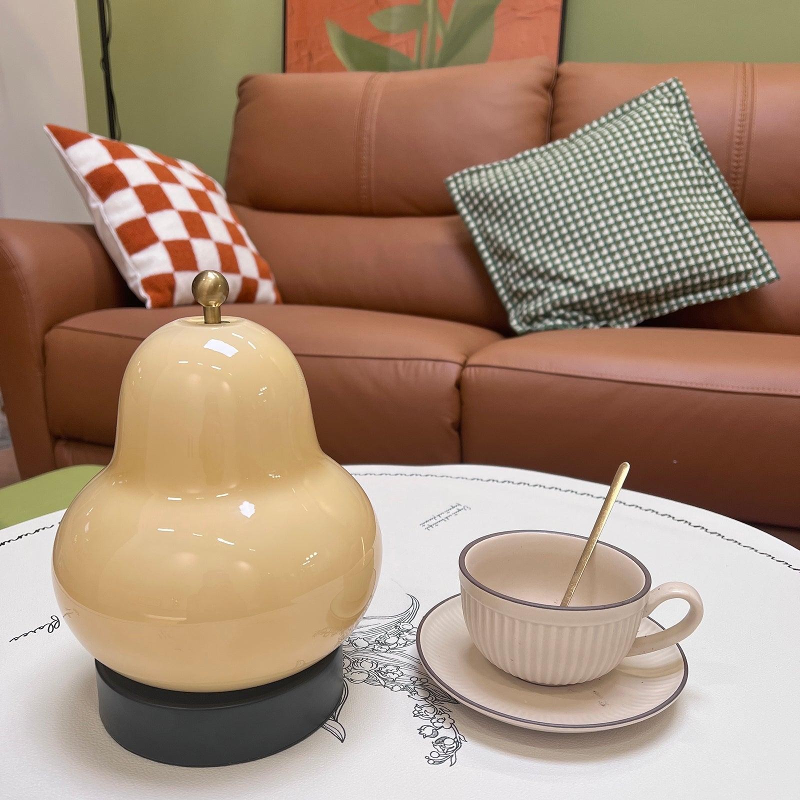 Schattige peervormige tafellamp HL629