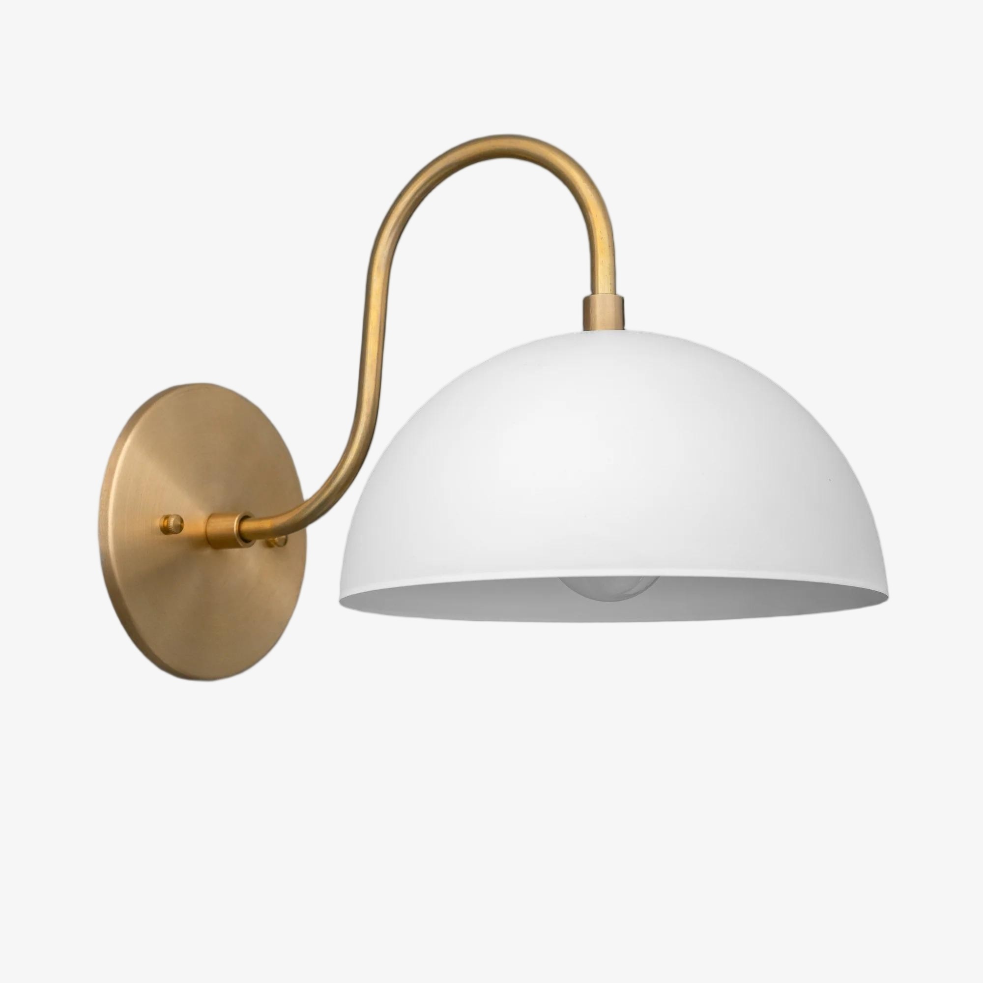Curva Metalen Industriële Wandlamp - Gebogen Messing Arm - Gehamerde Koepellamp HL1770