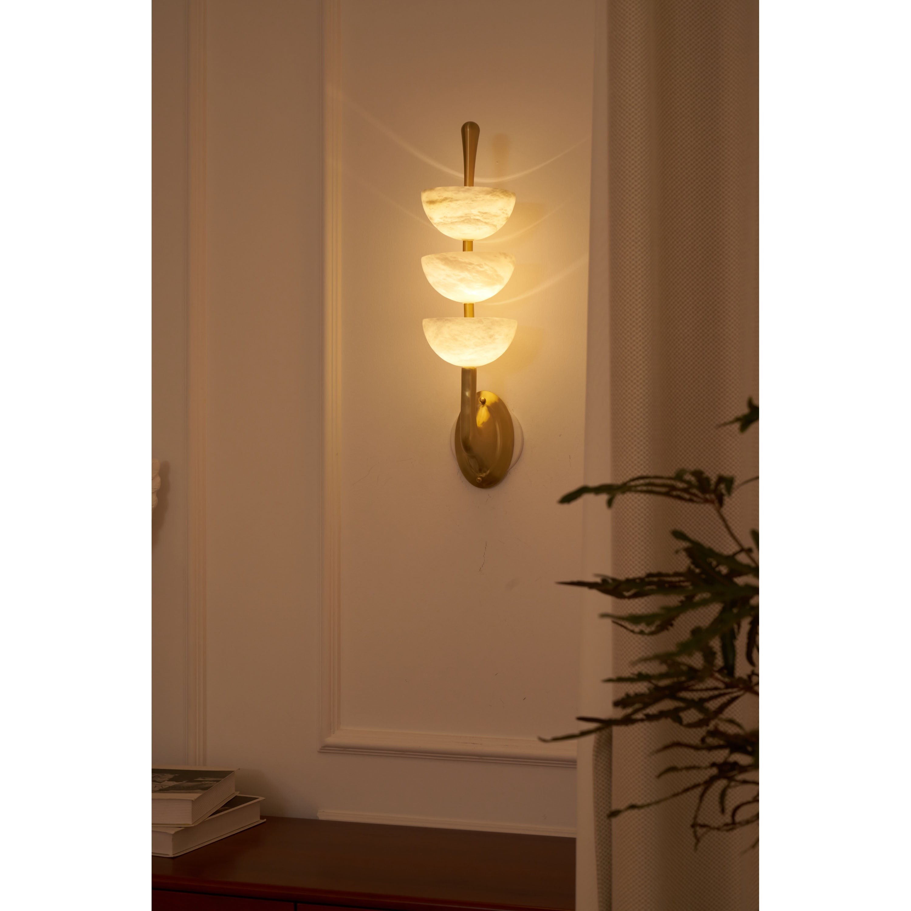 Drievoudige albasten wandlamp HL3118