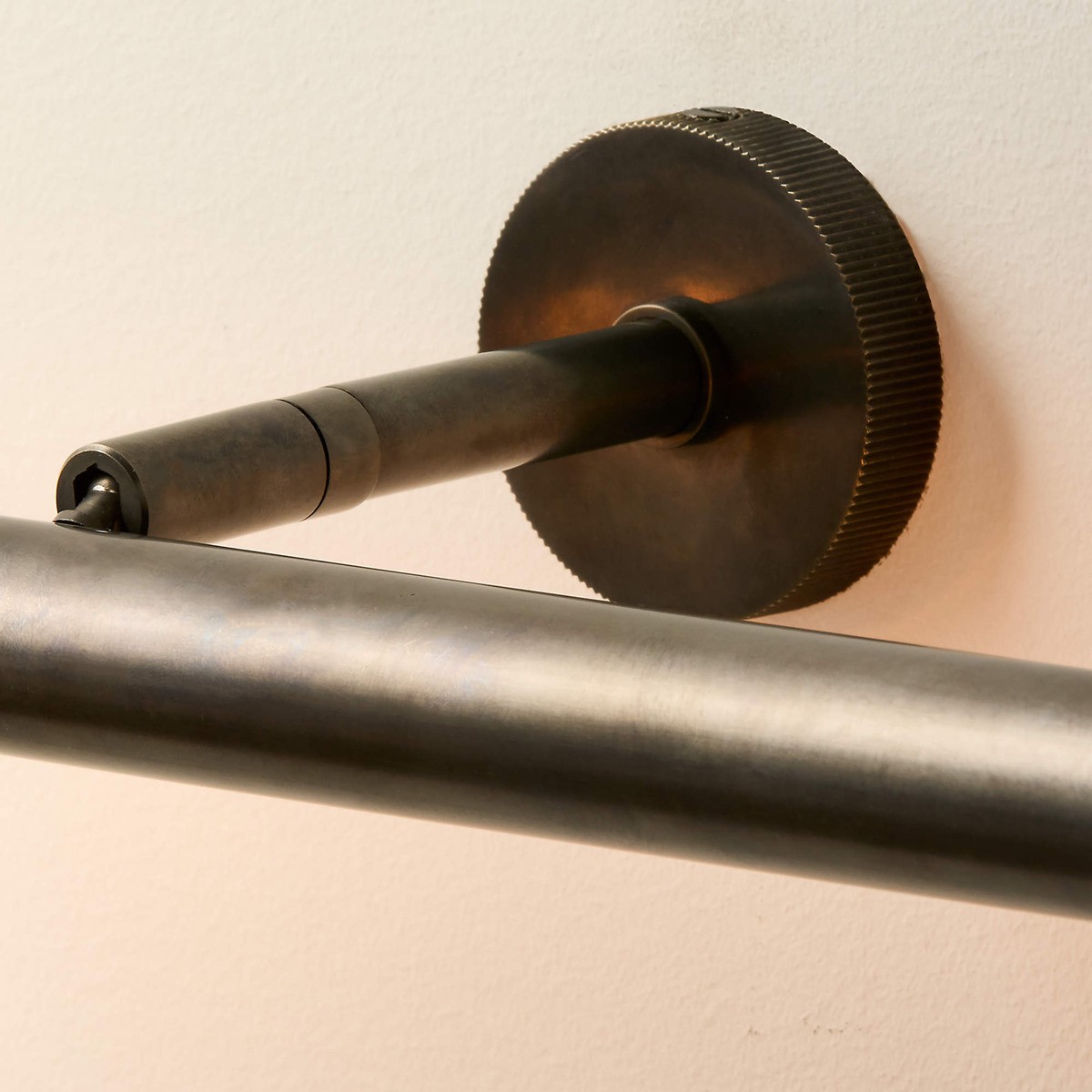 Aurix wandlamp voor kunstwerken - Schilderijlamp met verouderde afwerking voor het accentueren van schilderijen HL2377