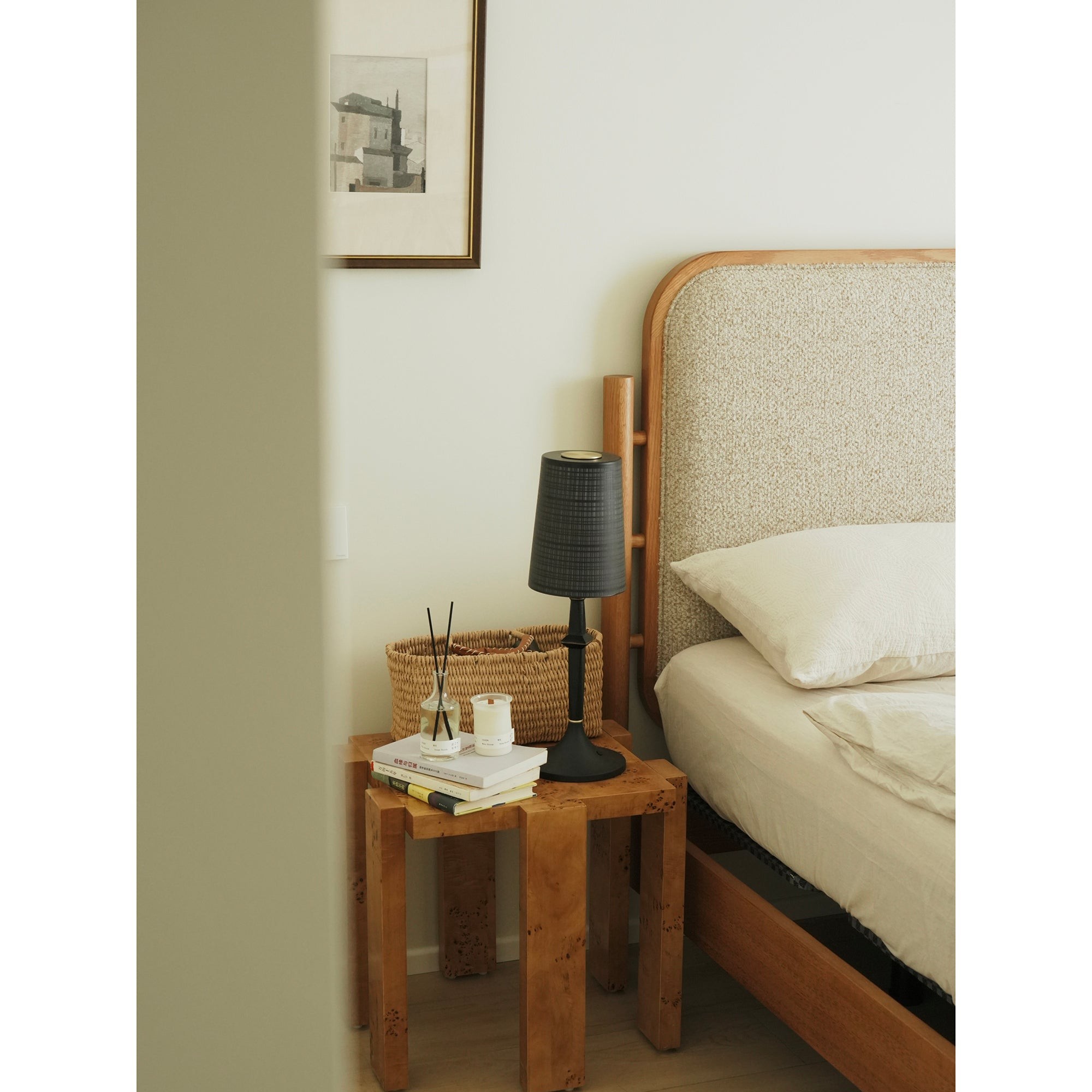 Devon zwarte tafellamp (met ingebouwde batterij) HL3262