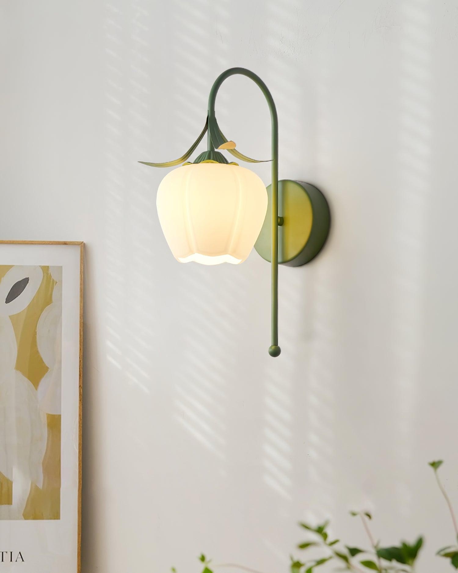 Franse crèmekleurige bloemenwandlamp HL582