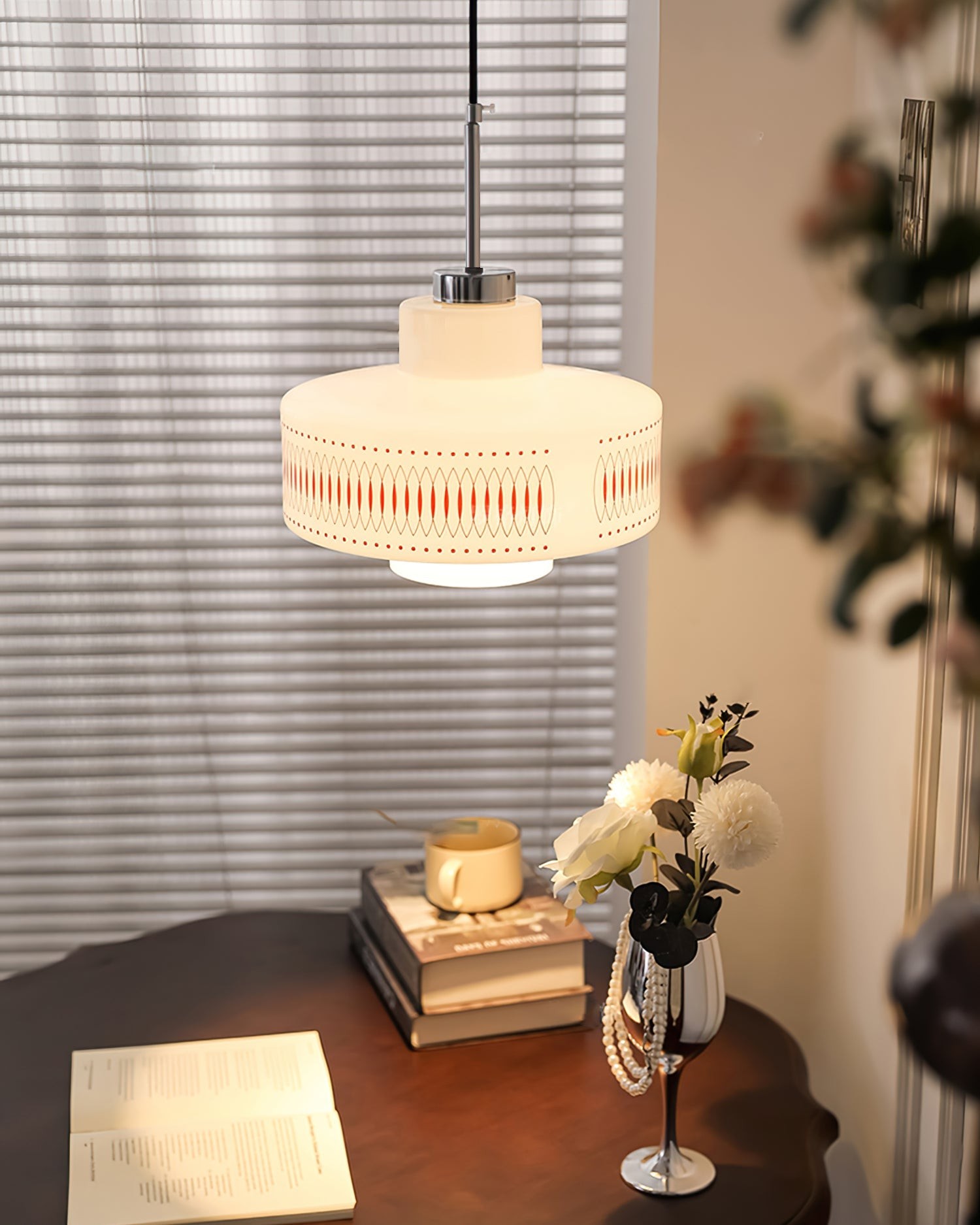 Moderne glazen hanglamp in de vorm van een kalebas HL354