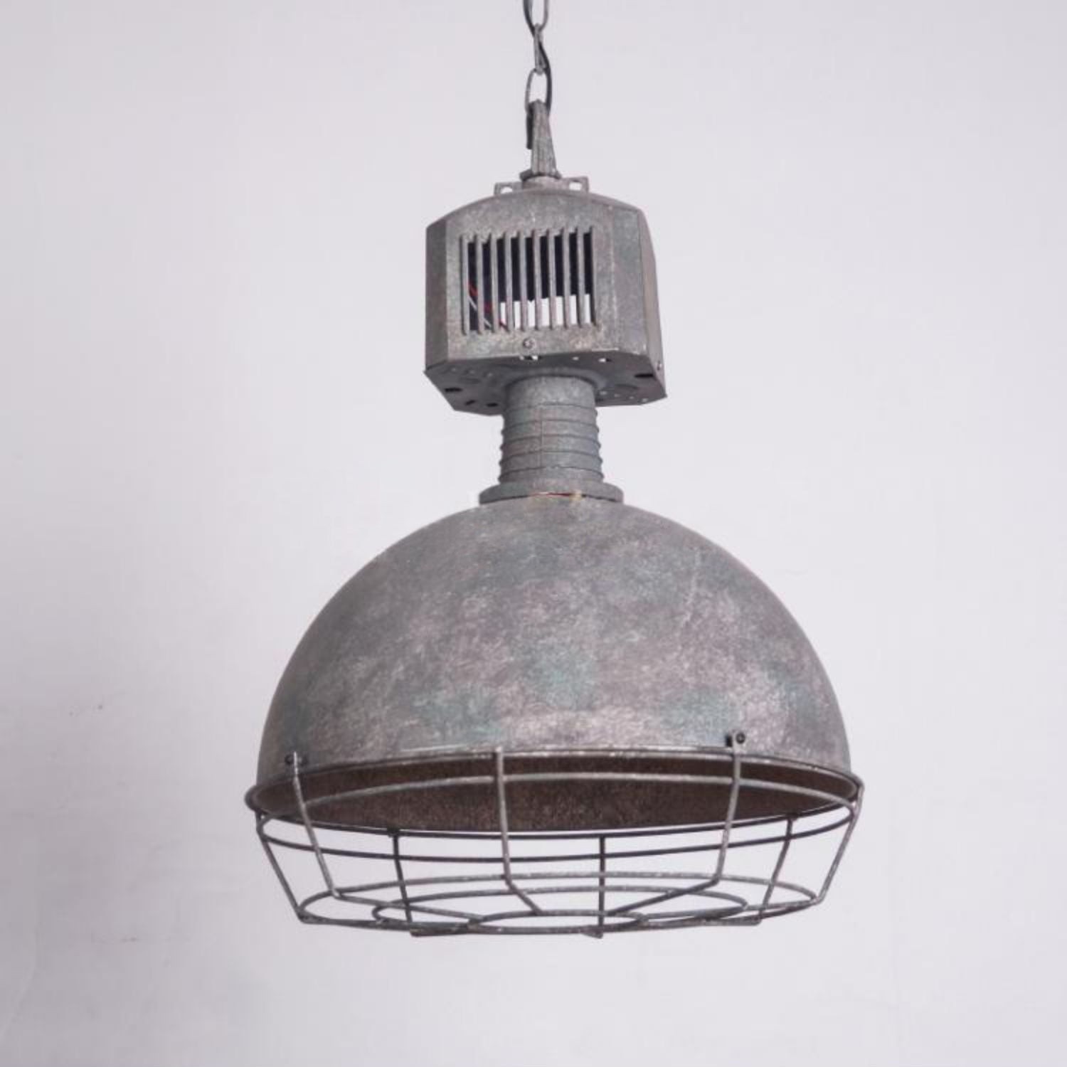 Hanglamp met metalen omhulsel in industriële stijl HL3022