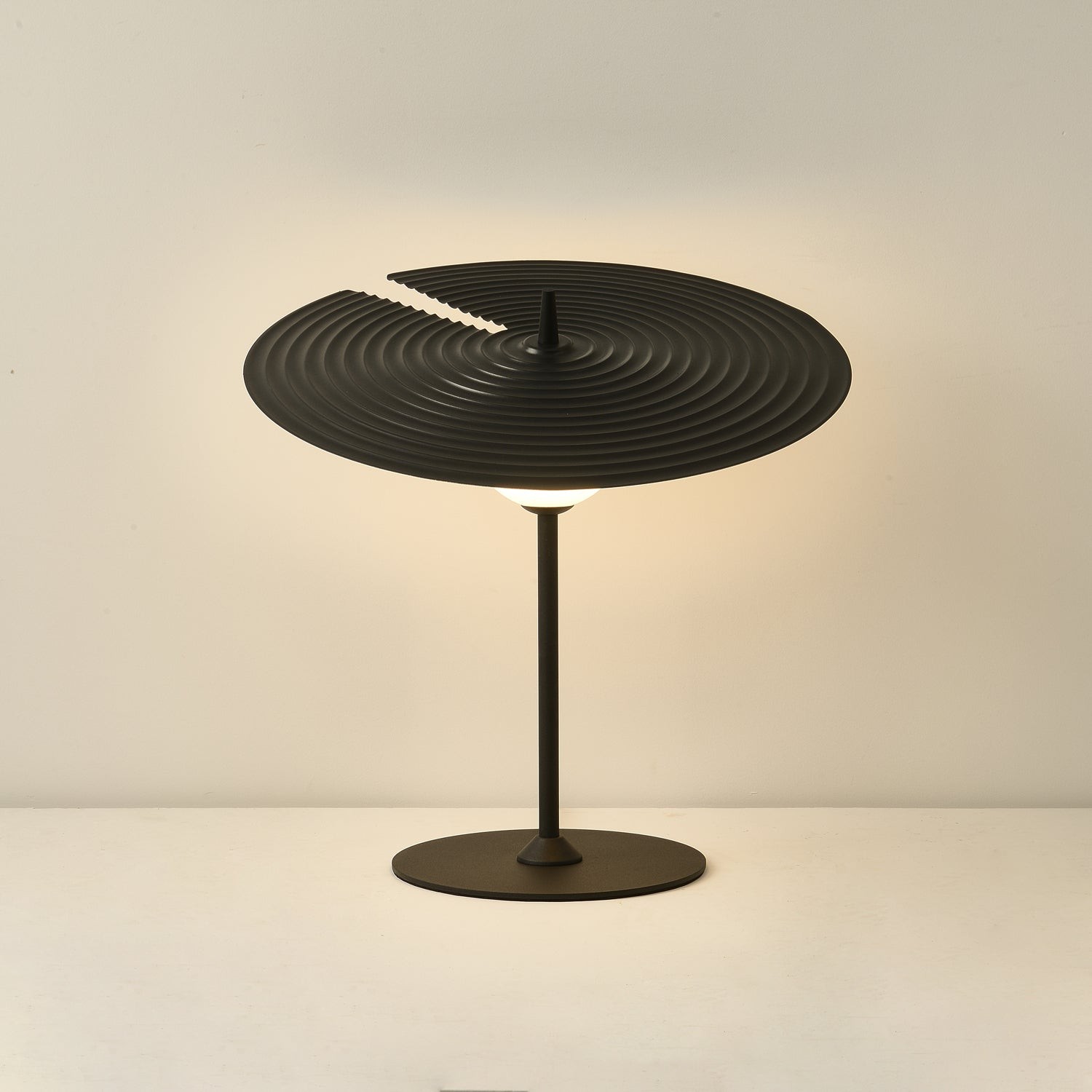 Moderne klassieke platentafellamp HL964