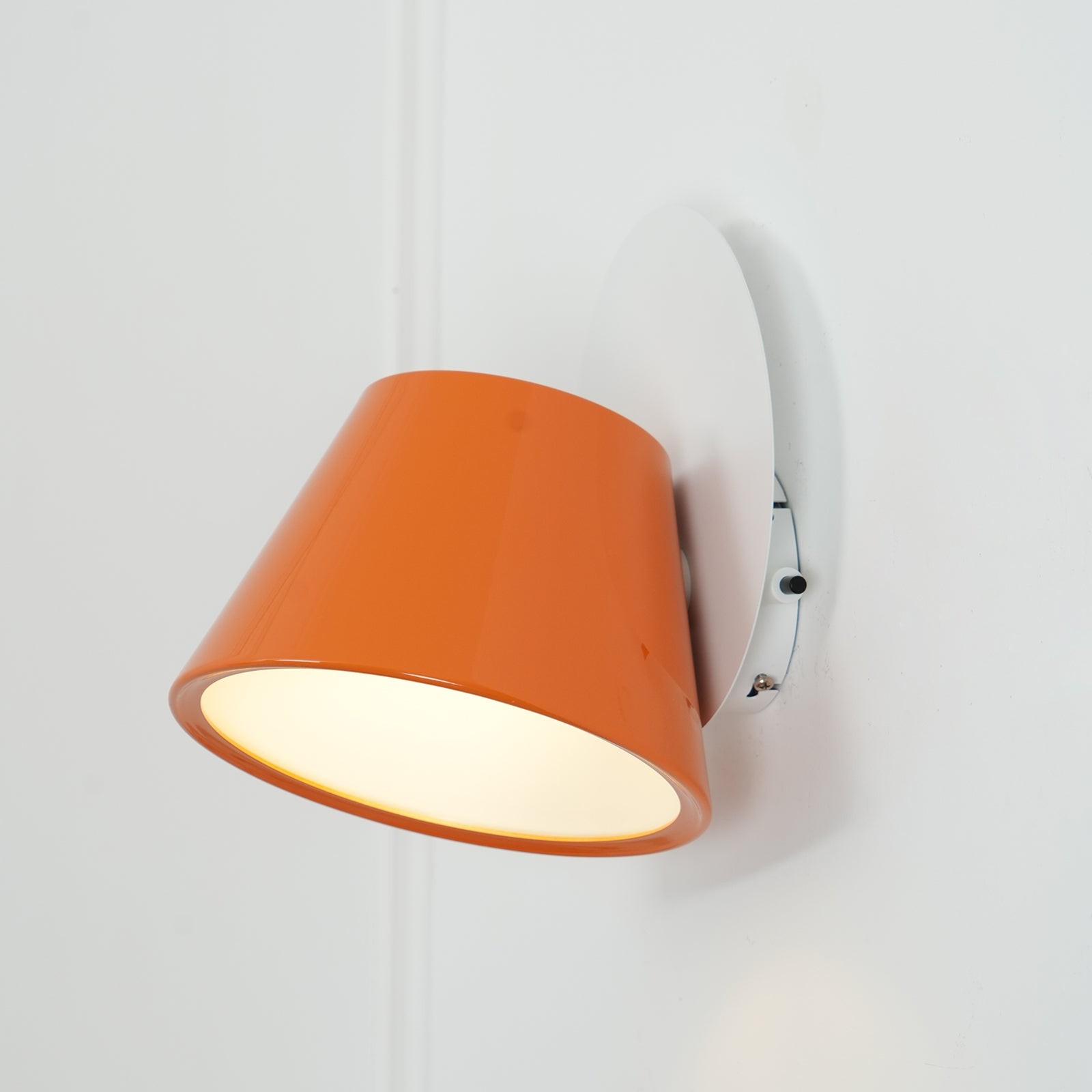 Eenvoudige leeslamp voor aan het bed in de slaapkamer HL478