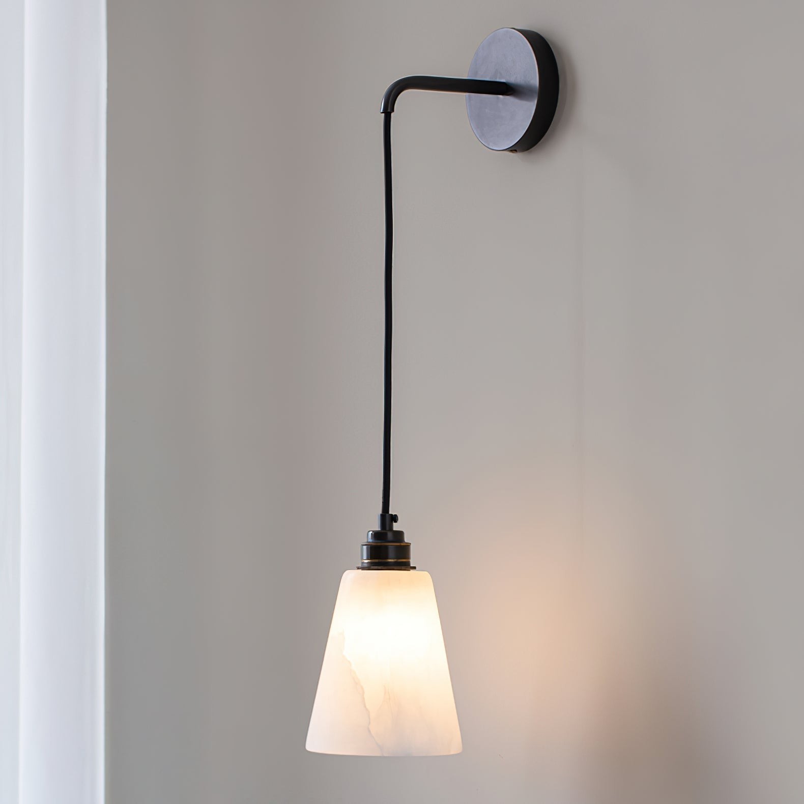 Druppelvormige alabaster wandlamp HL2956