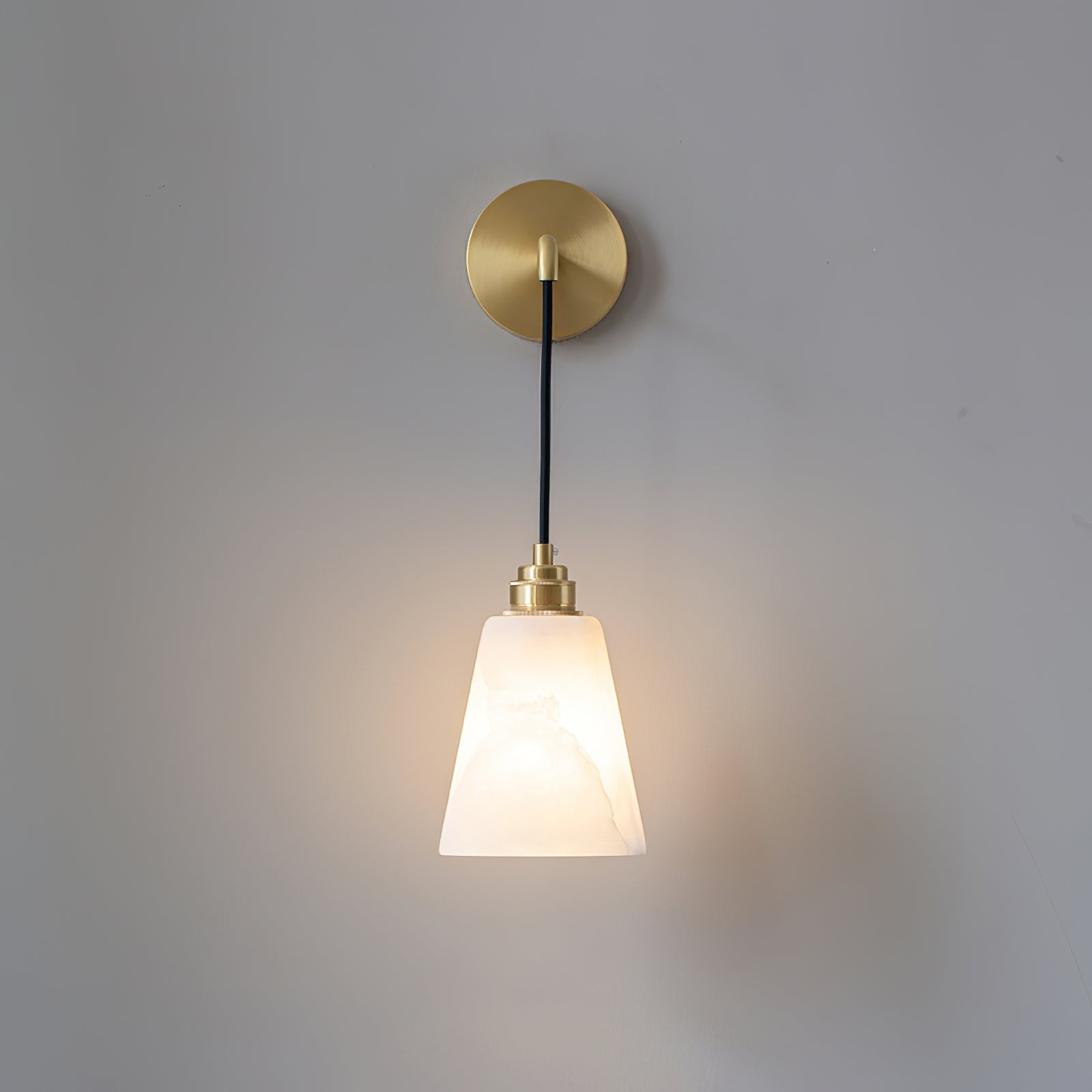 Druppelvormige alabaster wandlamp HL2956