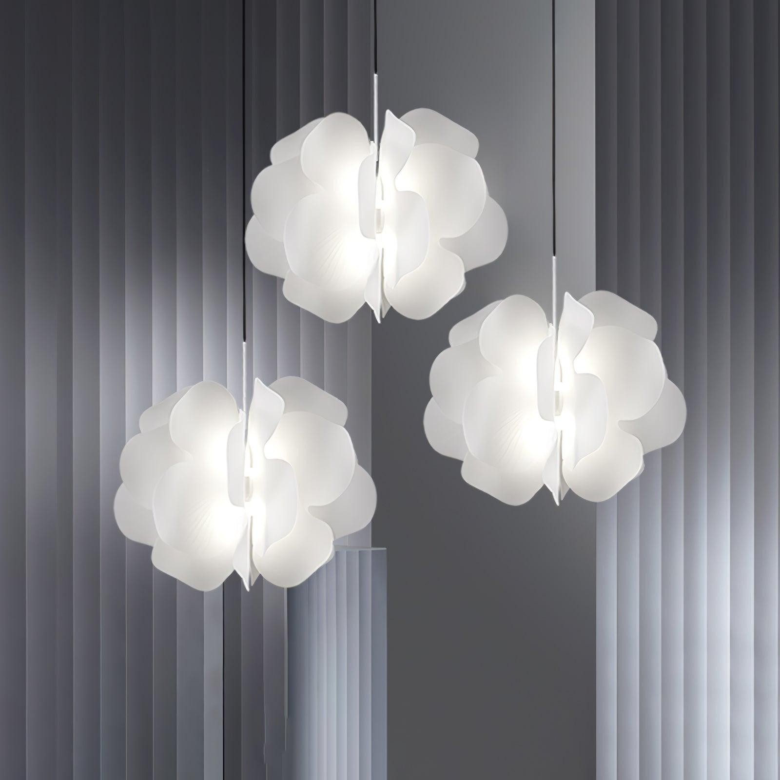 Moderne hanglamp met plastic bloemendesign HL673