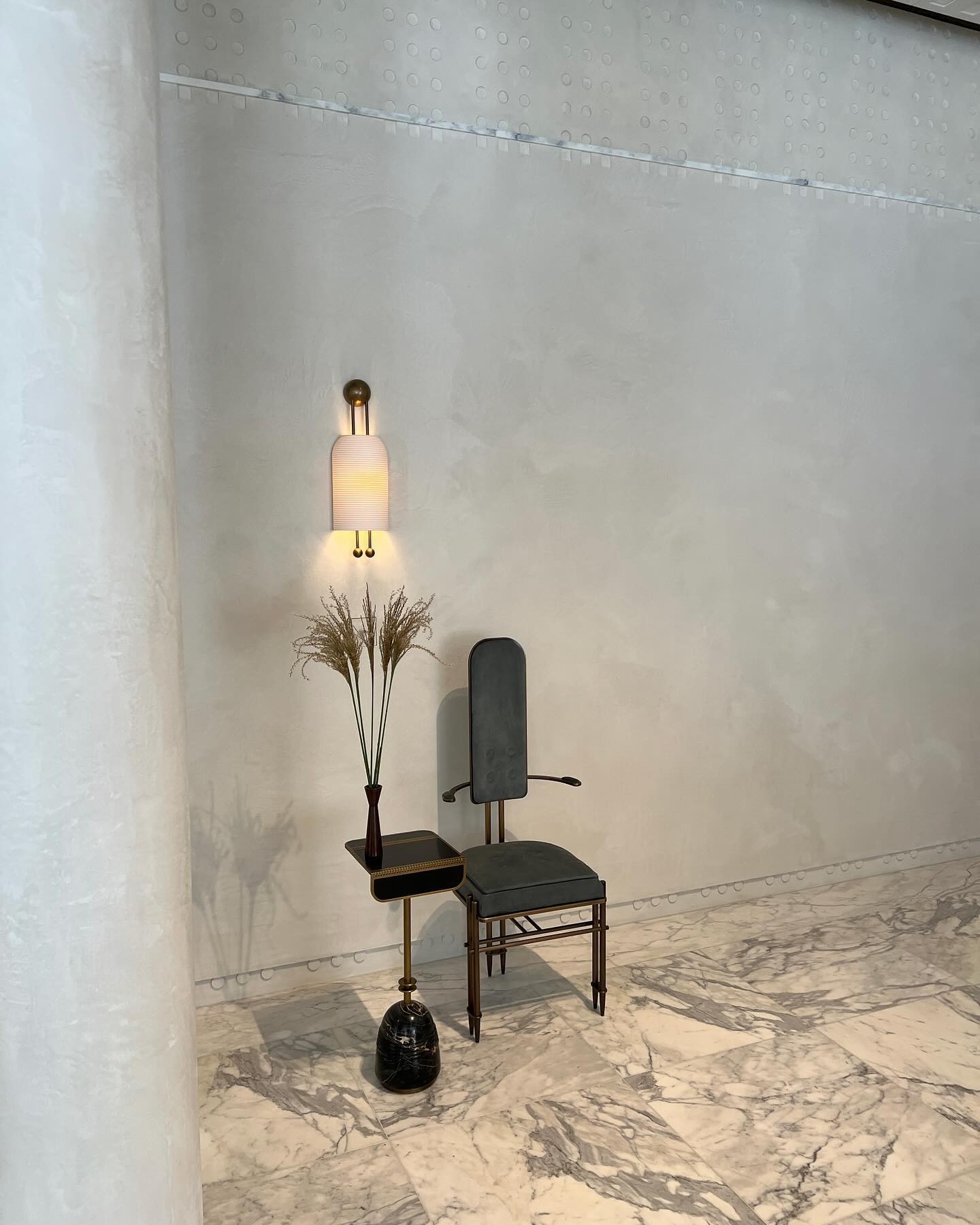 Wandlamp met glazen lantaarn HL3031