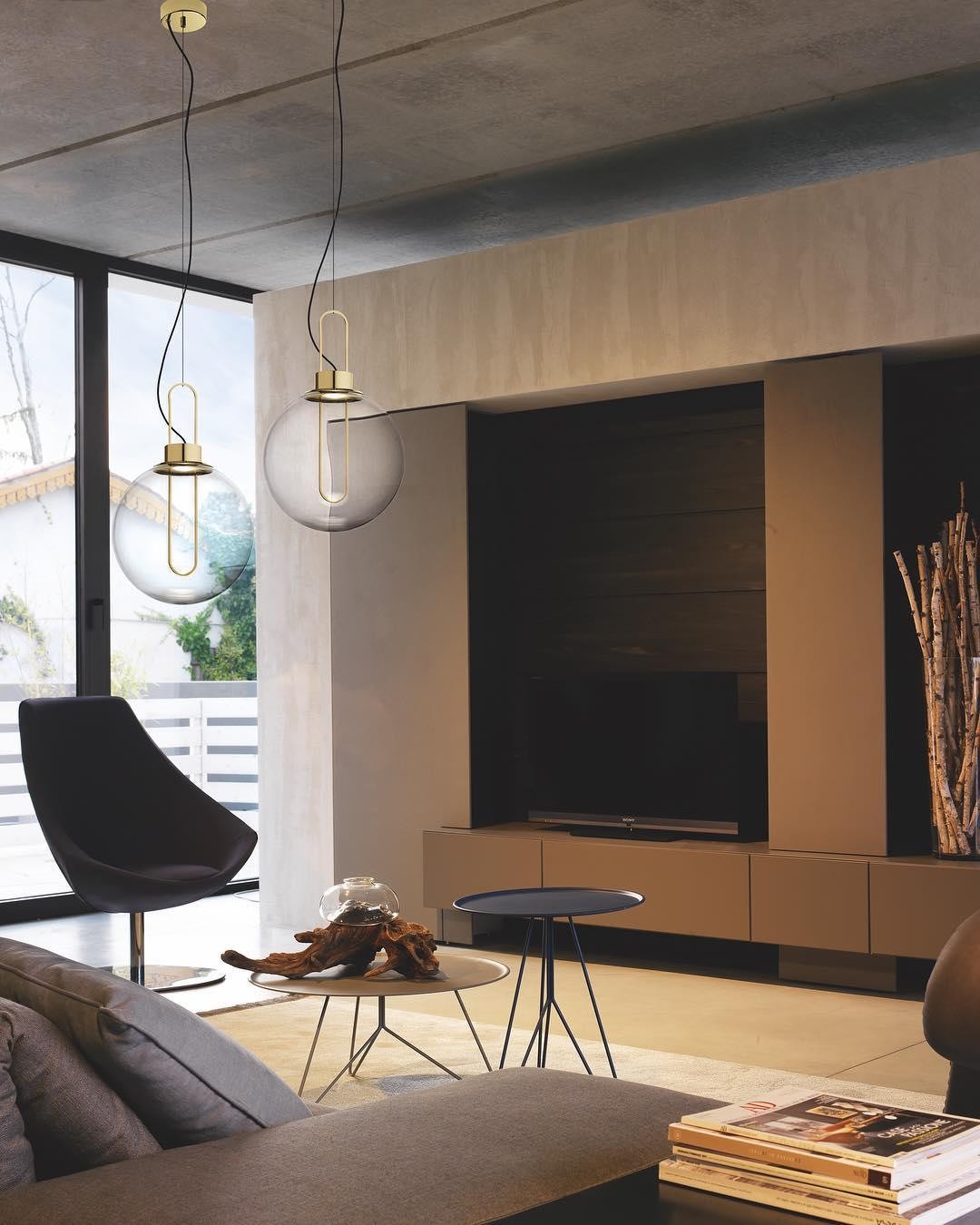 Hanglamp in bolvorm van helder glas HL651