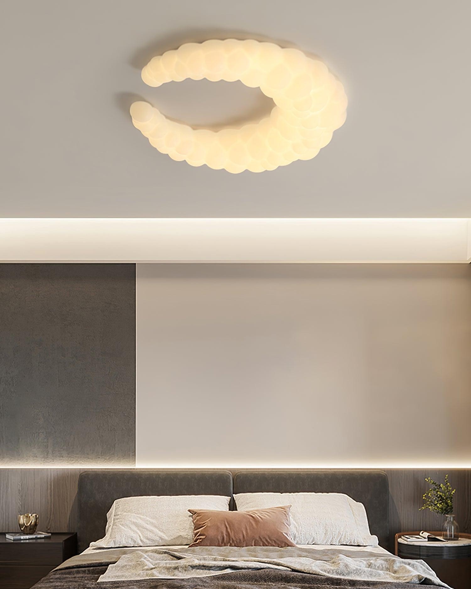 Crèmekleurige maanplafondlamp HL364