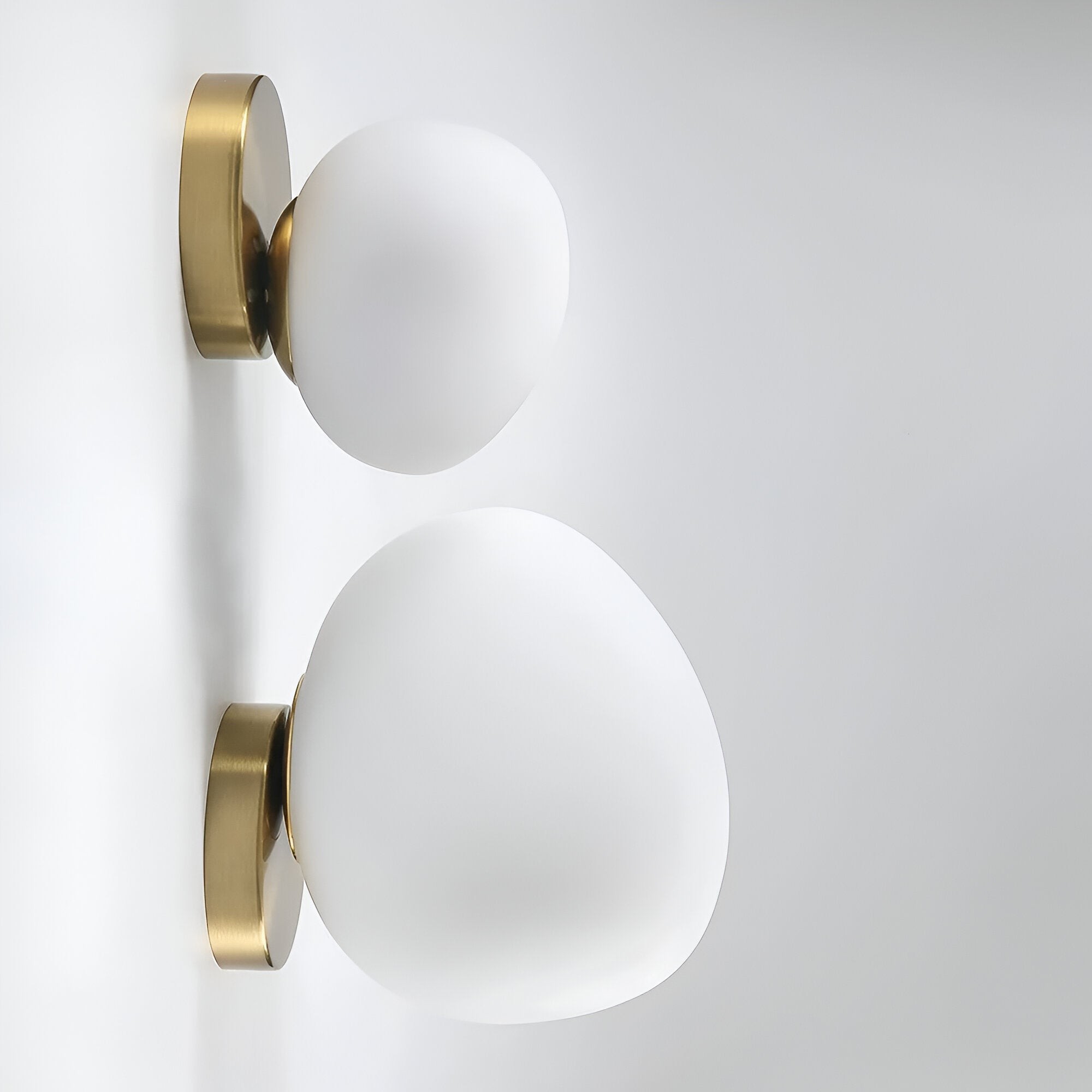 Arianne Nordic wandlamp met glazen kap HL3514