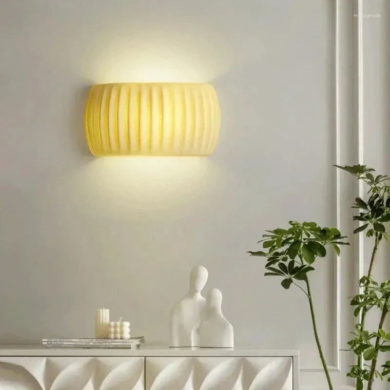 Moderne art deco hars geribbelde wandkandelaar HL225