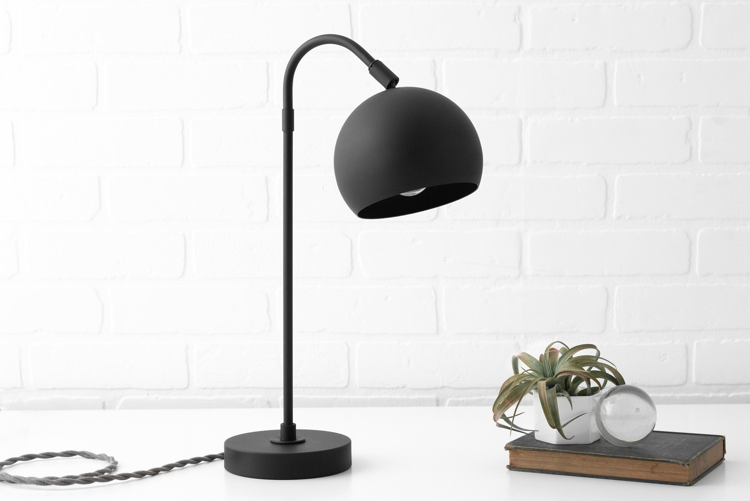 Ornato Luxe moderne accenttafellamp - stijlvolle woonlamp HL1676