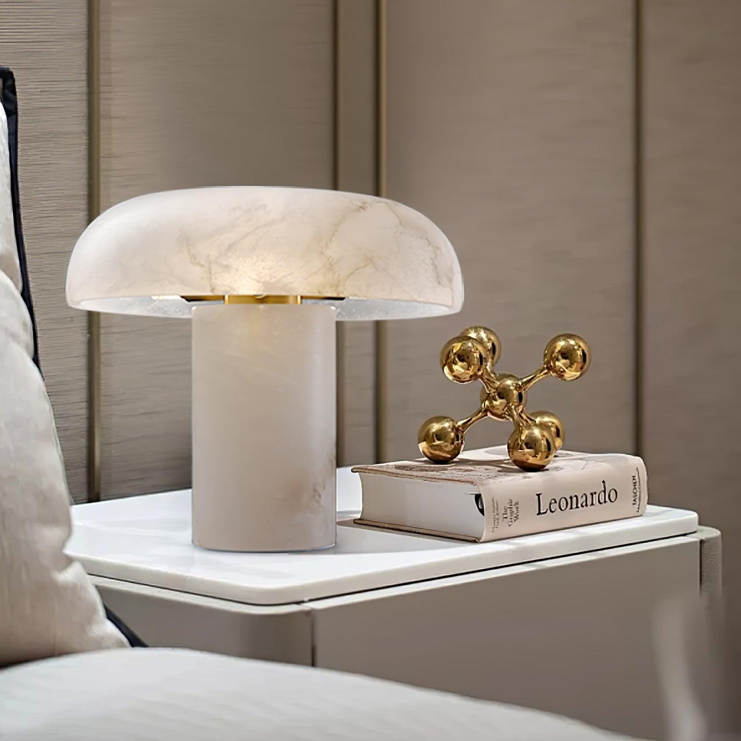 Creatieve minimalistische luxe albasten tafellamp voor slaapkamer HL677