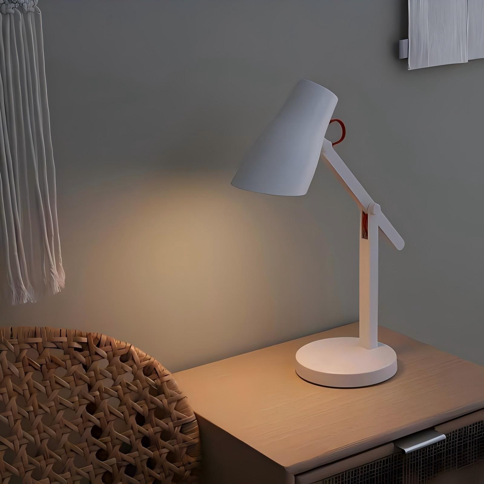 Moderne Draaibare Desktop Emmer Tafellamp HL311