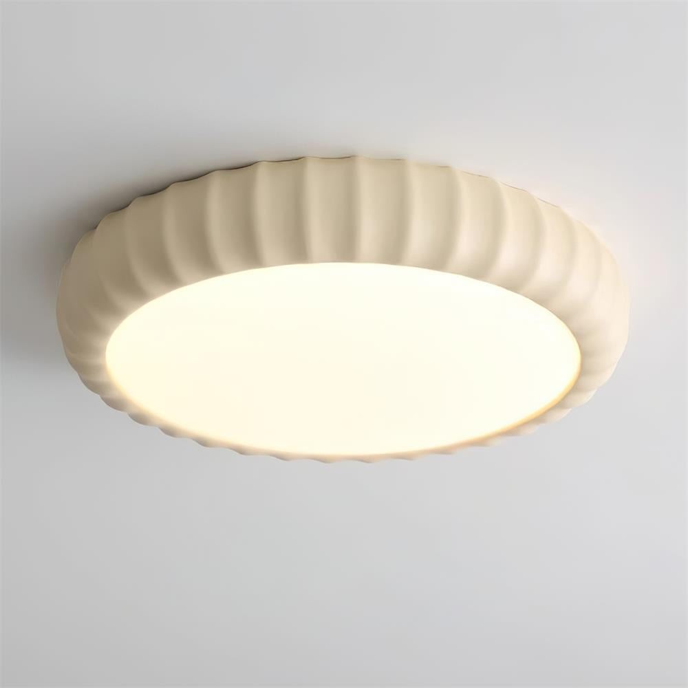 Eenvoudige crèmekleurige ronde plafondlamp met golven HL572