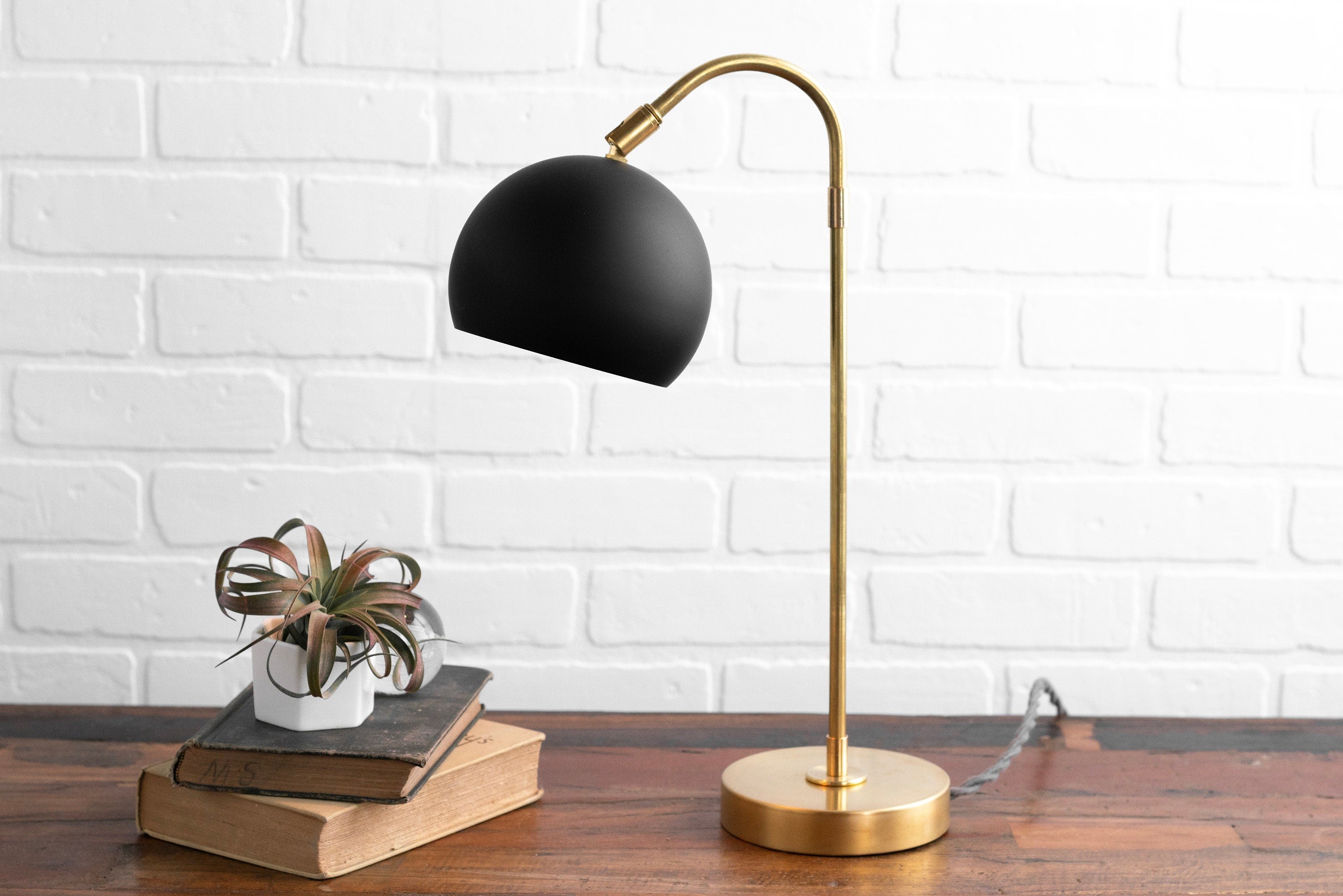 Ornato Luxe moderne accenttafellamp - stijlvolle woonlamp HL1676
