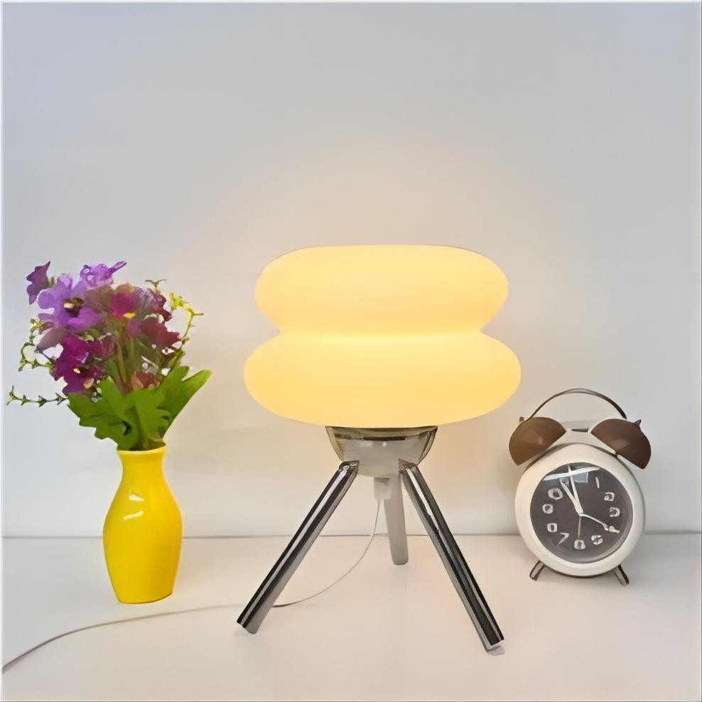 Moderne glazen Bauhaus driepoot tafellamp HL95