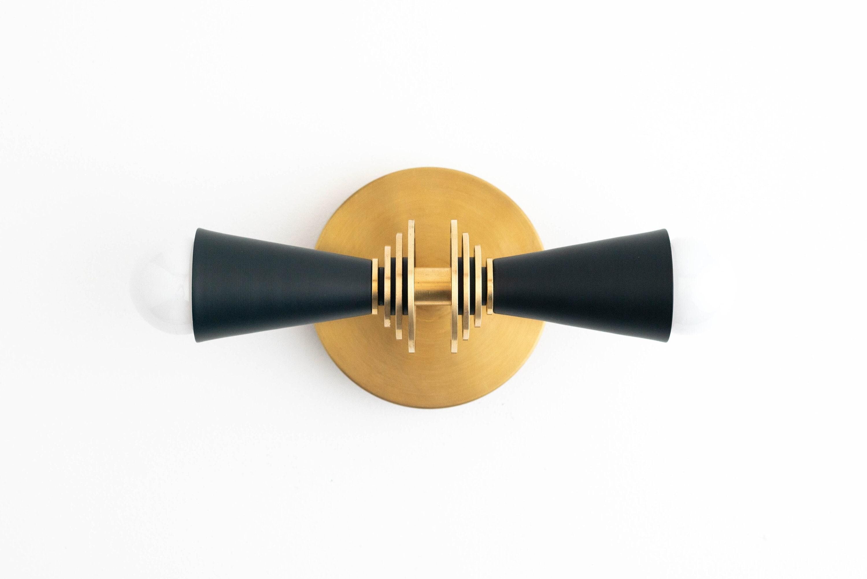 Pyralis Cone Art Deco Wandlamp - Multi-directionele wandlamp voor wastafel of muur HL1707