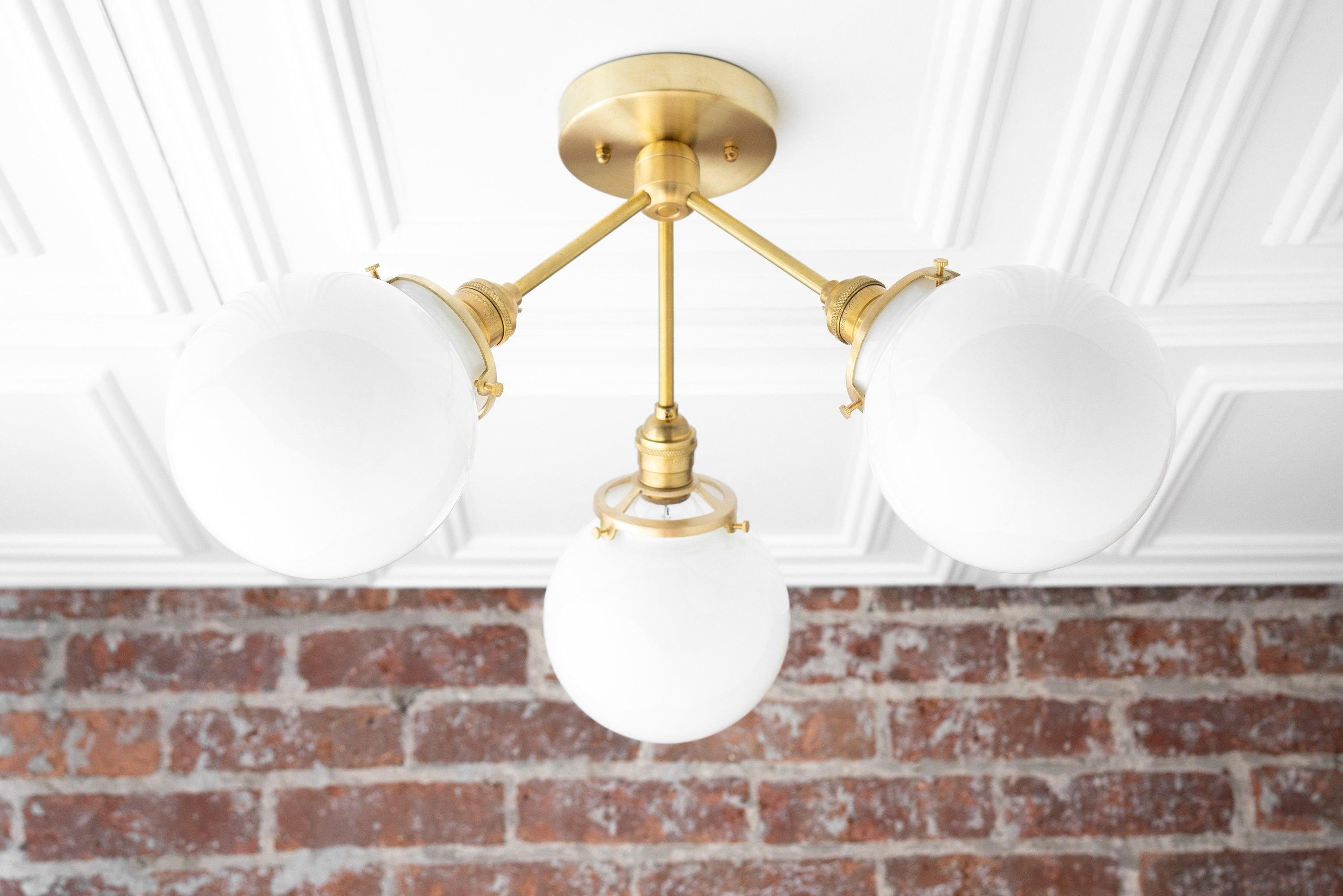 Glorica Glazen Kroonluchter - Messing Bolvormige Plafondlamp met Opaal Kap HL1692