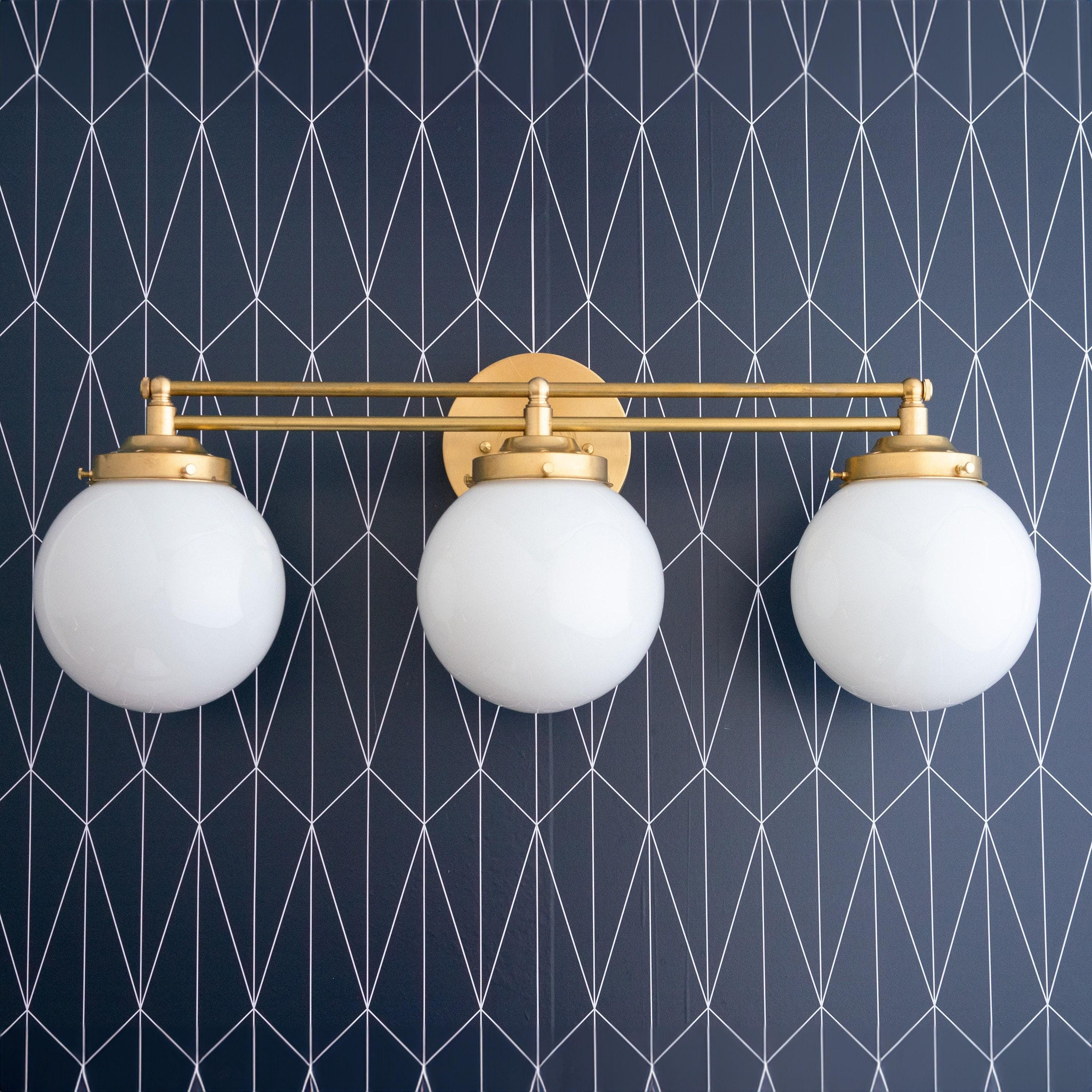 Glorica Glass moderne badkamerlamp - 3-lichts bolvormige badkamerarmatuur van opaalglas HL1714