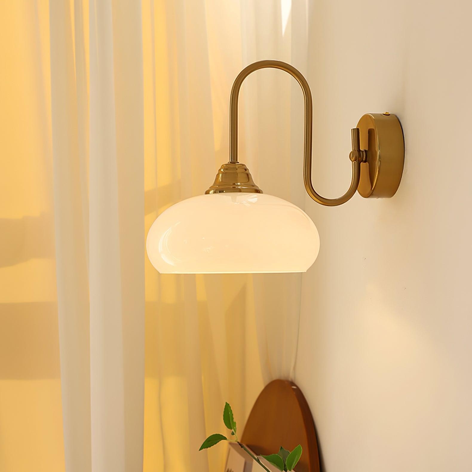 Bauhaus Wind Cream Glazen Kap Metalen Gebogen Paal Wandlamp HL958