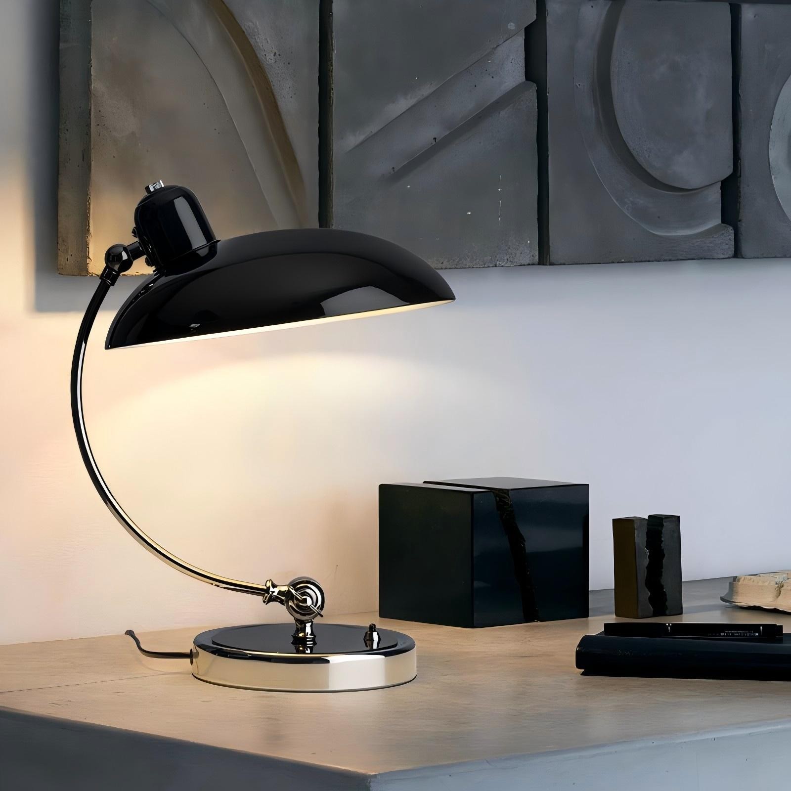 Vintage Luxe Metalen Kap Tafellamp HL313